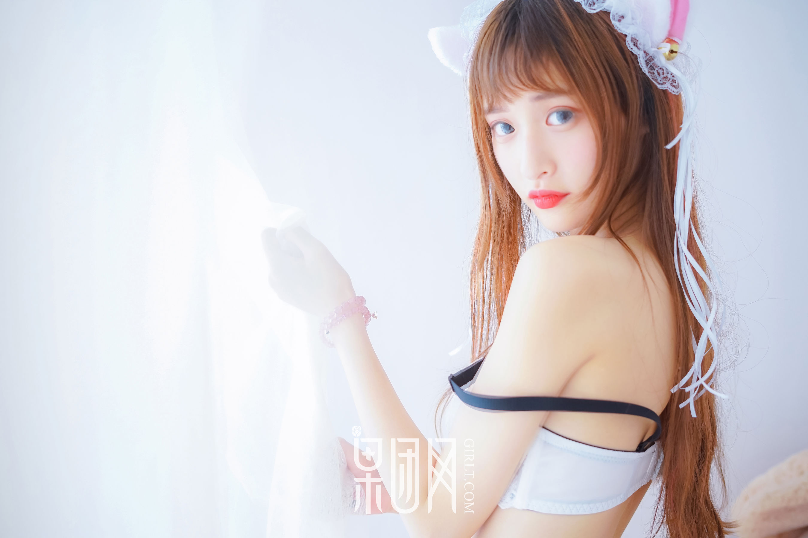 little贝殼《裸露香肩美背大玩cosplay》  No.022-图17