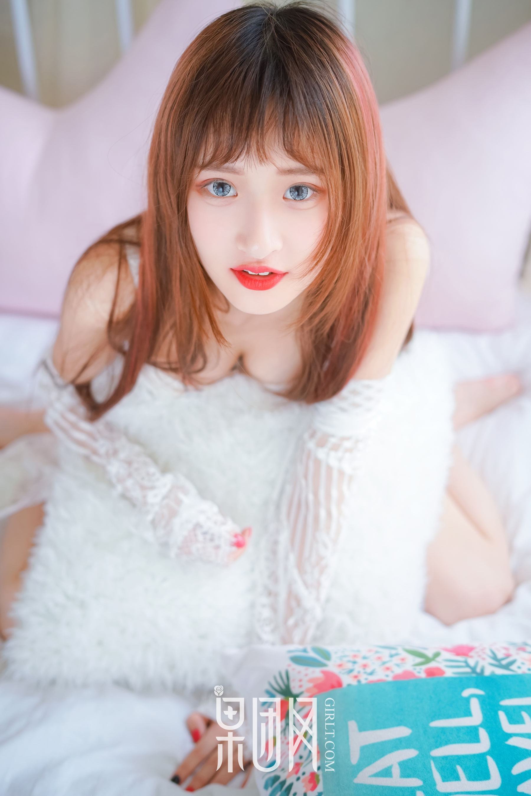 little贝殼《裸露香肩美背大玩cosplay》  No.022-图24