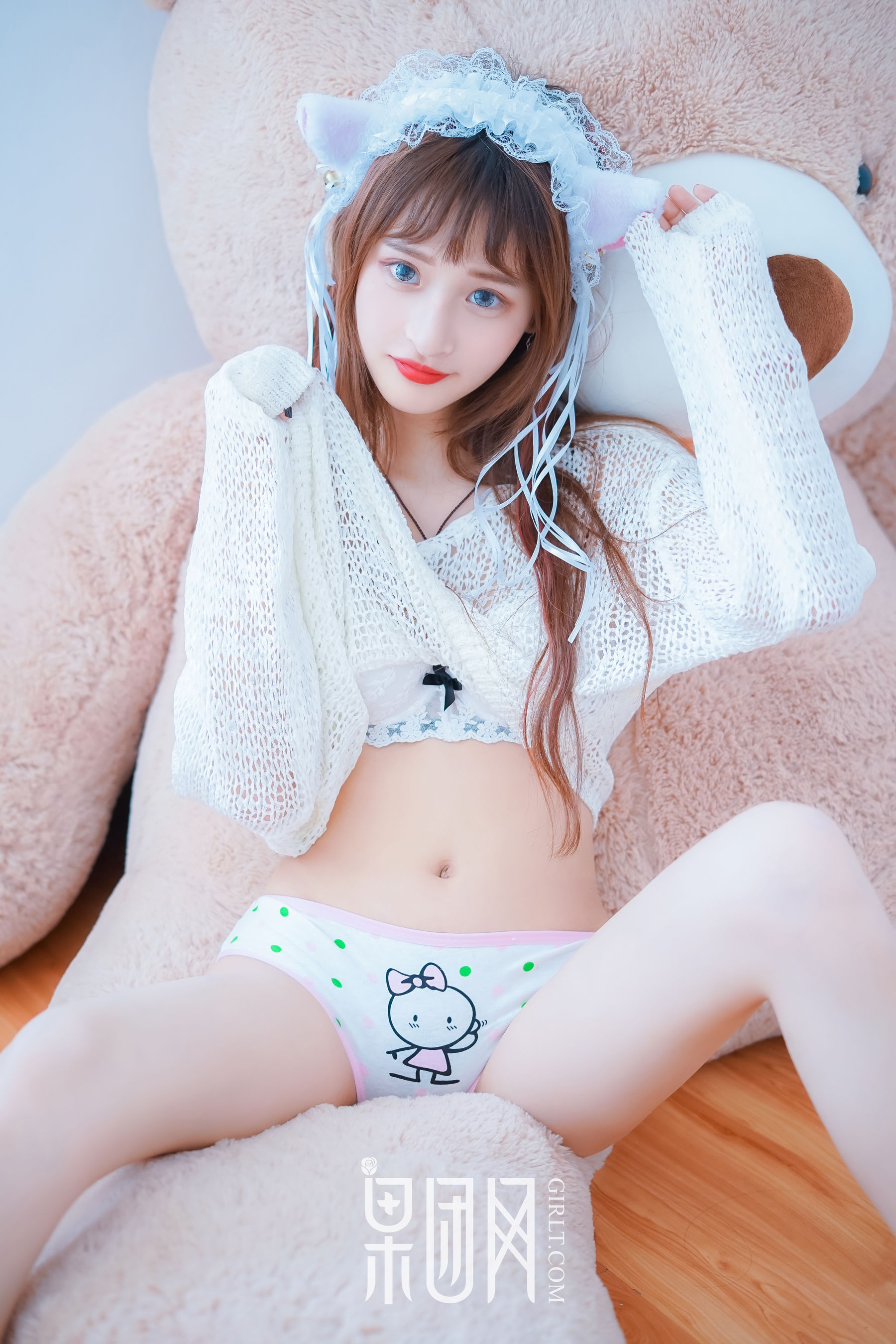 little贝殼《裸露香肩美背大玩cosplay》  No.022-图3