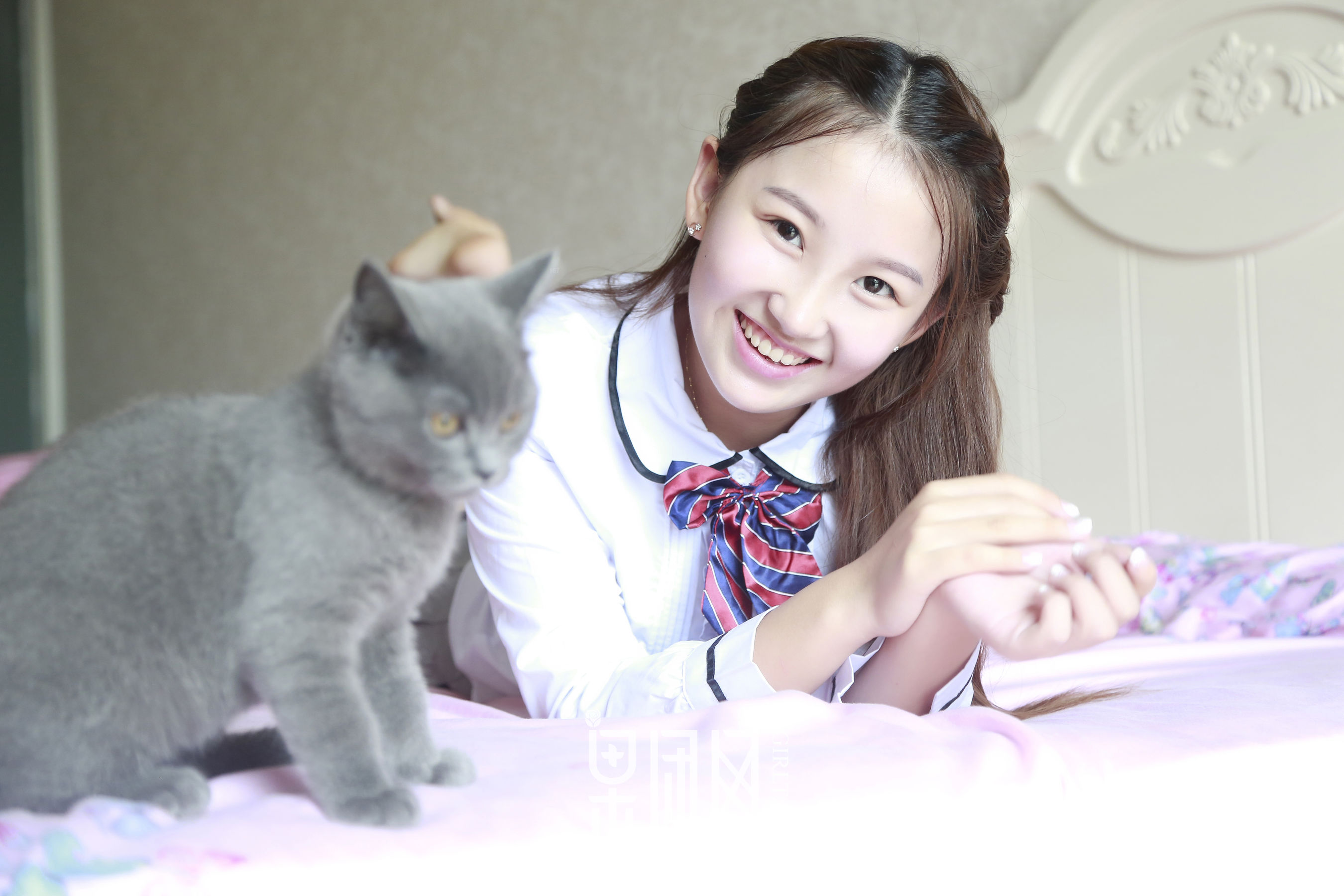 琪琪《学生妹白丝翘臀丰胸制服》  No.025-图33