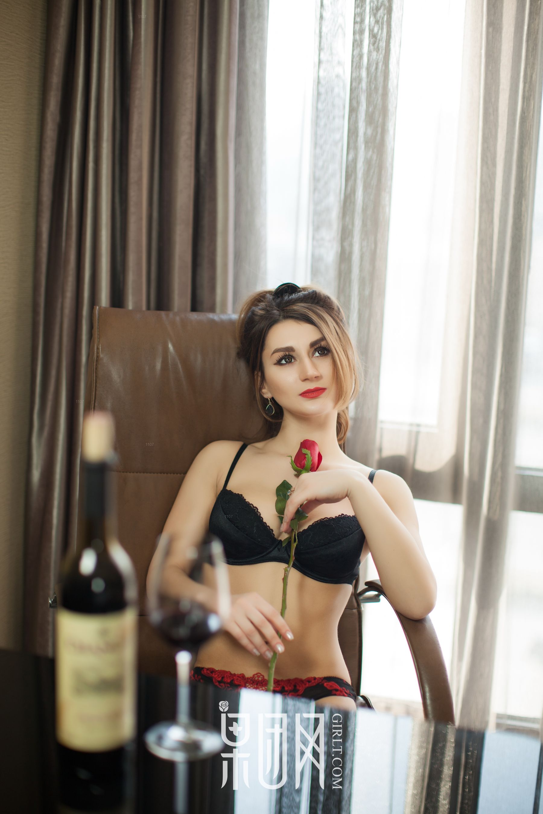 欧美豪乳蜂腰爆臀娘  No.060-图27