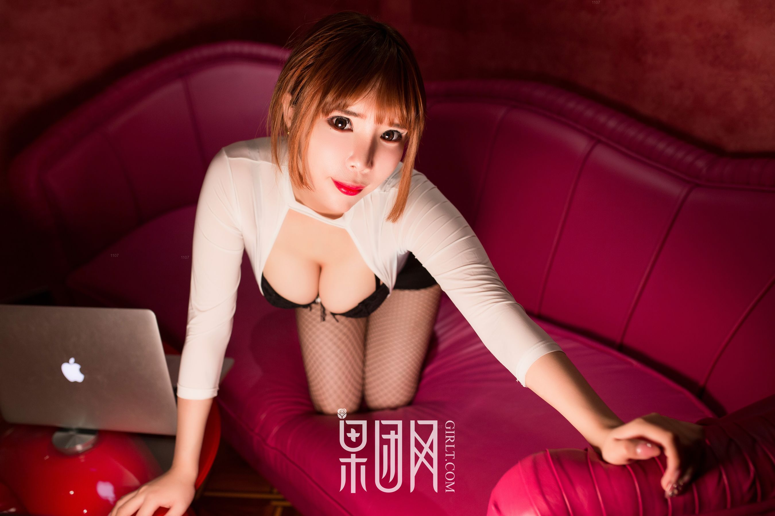 妖妖酱《波霸妖媚女秘书》  No.064-图7