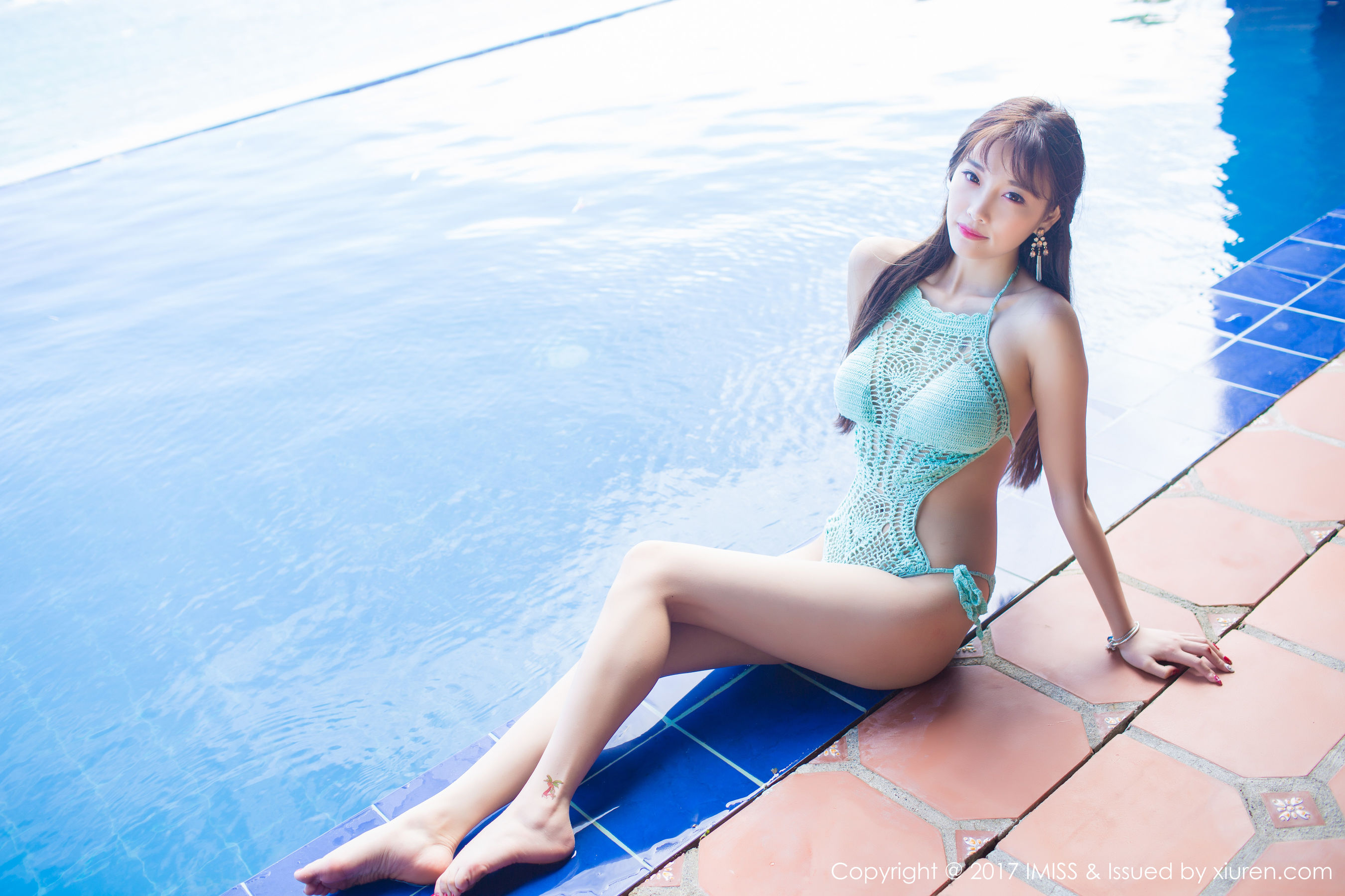 sugar小甜心CC《针织比基尼+黑丝美腿》  Vol.147-图0
