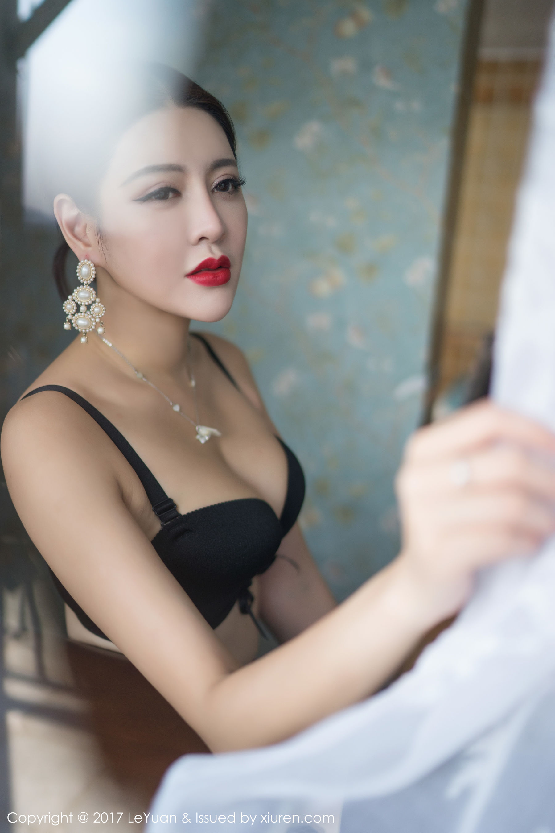 美希子《绝佳身材、一双玉兔呼之欲出》  VOL.041-图14