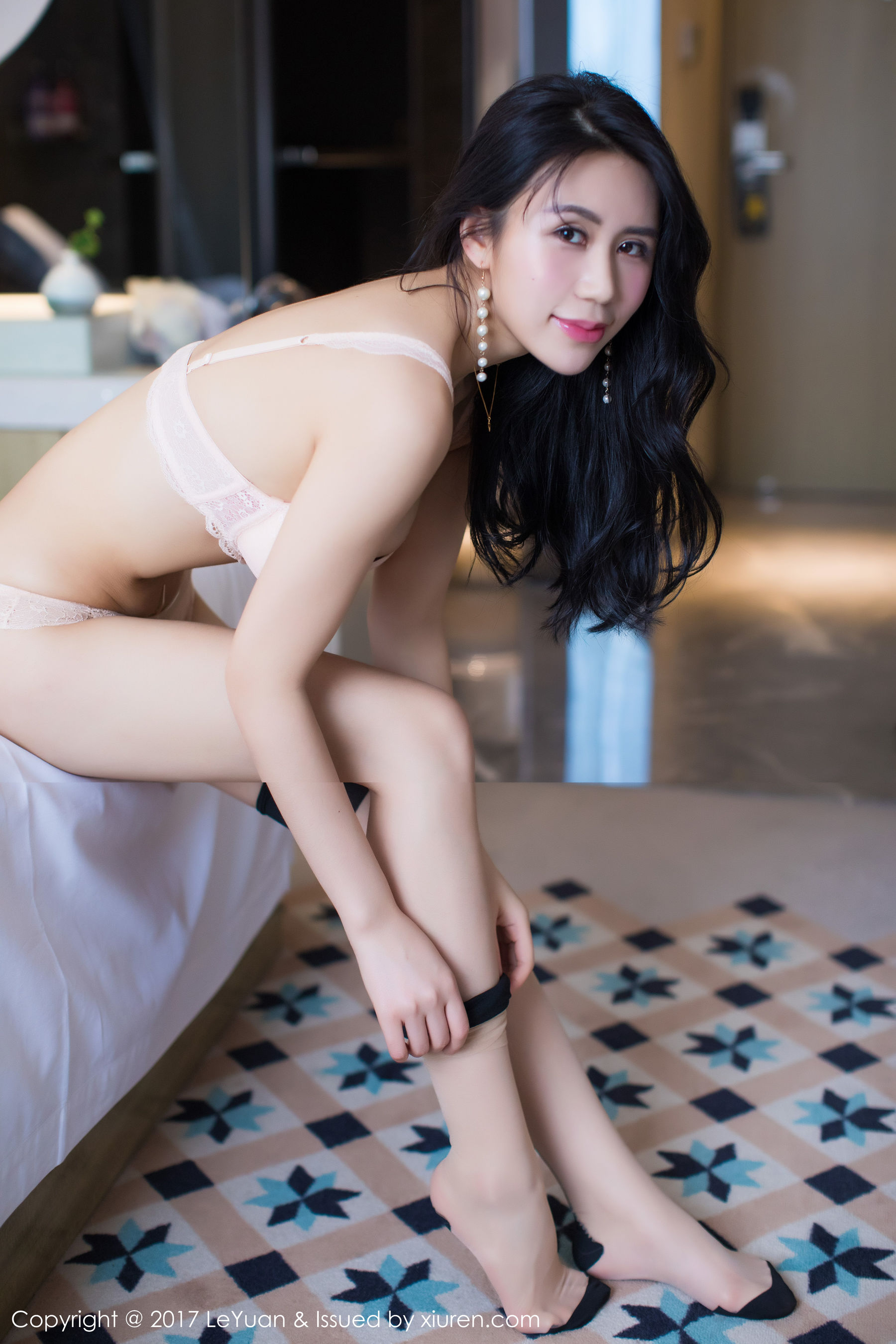 模特紫棋《丝袜美腿诱惑系列》  VOL.042-图19