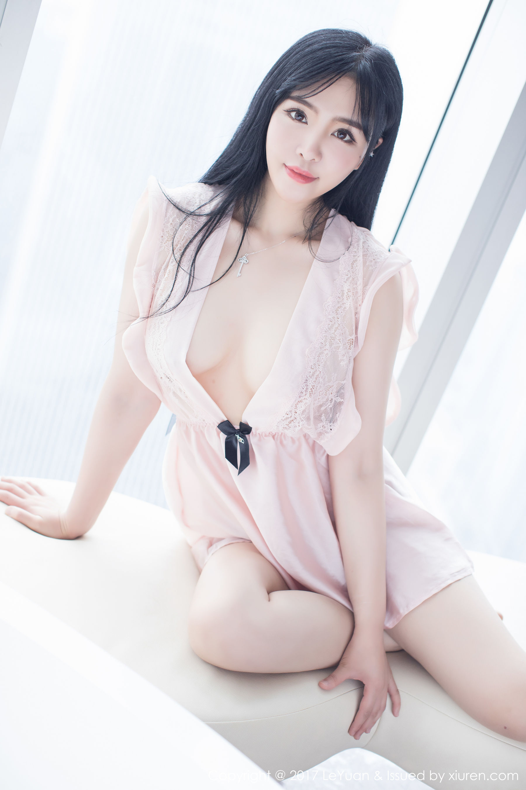 刘钰儿《粉嫩睡衣+白丝诱惑》  VOL.046-图7