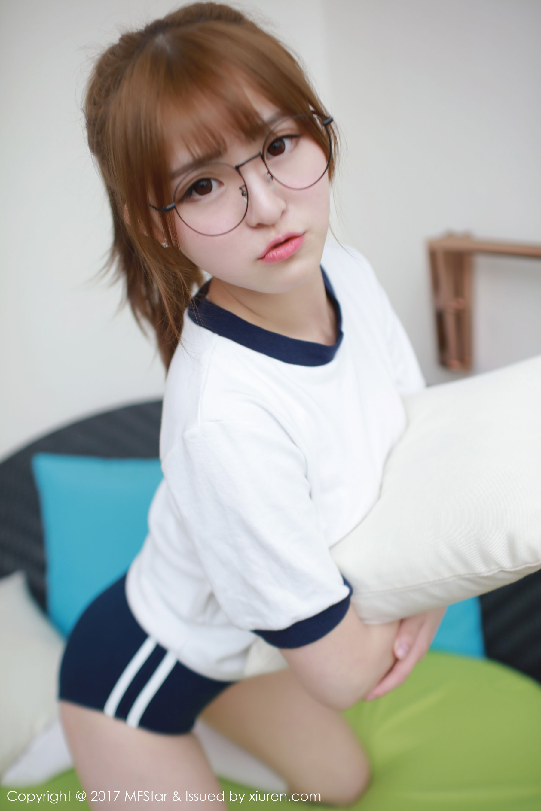 伊小七MoMo《运动服装扮+眼镜OL》  Vol.090-图14