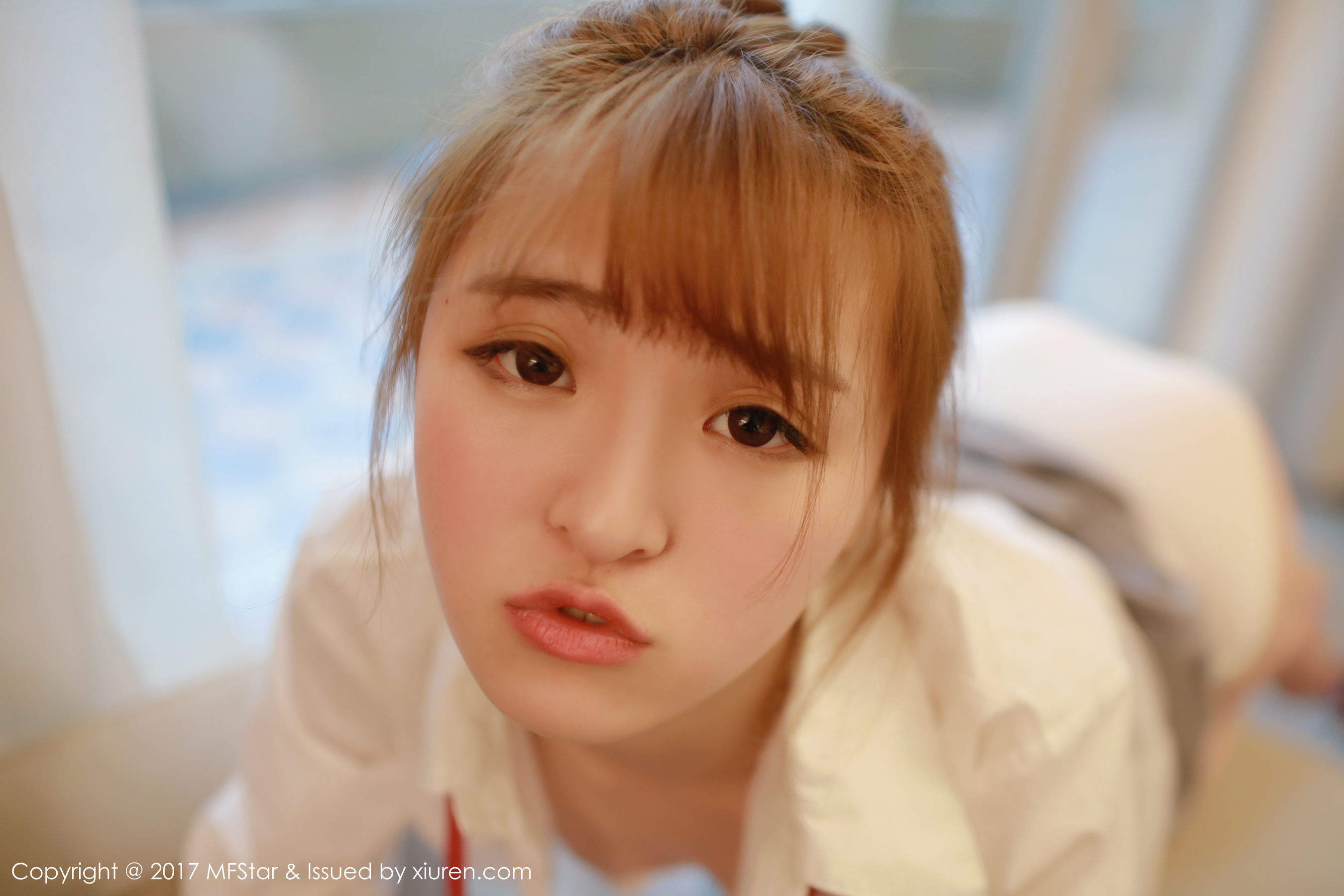 伊小七MoMo《学生装白衬衫+短裙系列》  Vol.098-图31