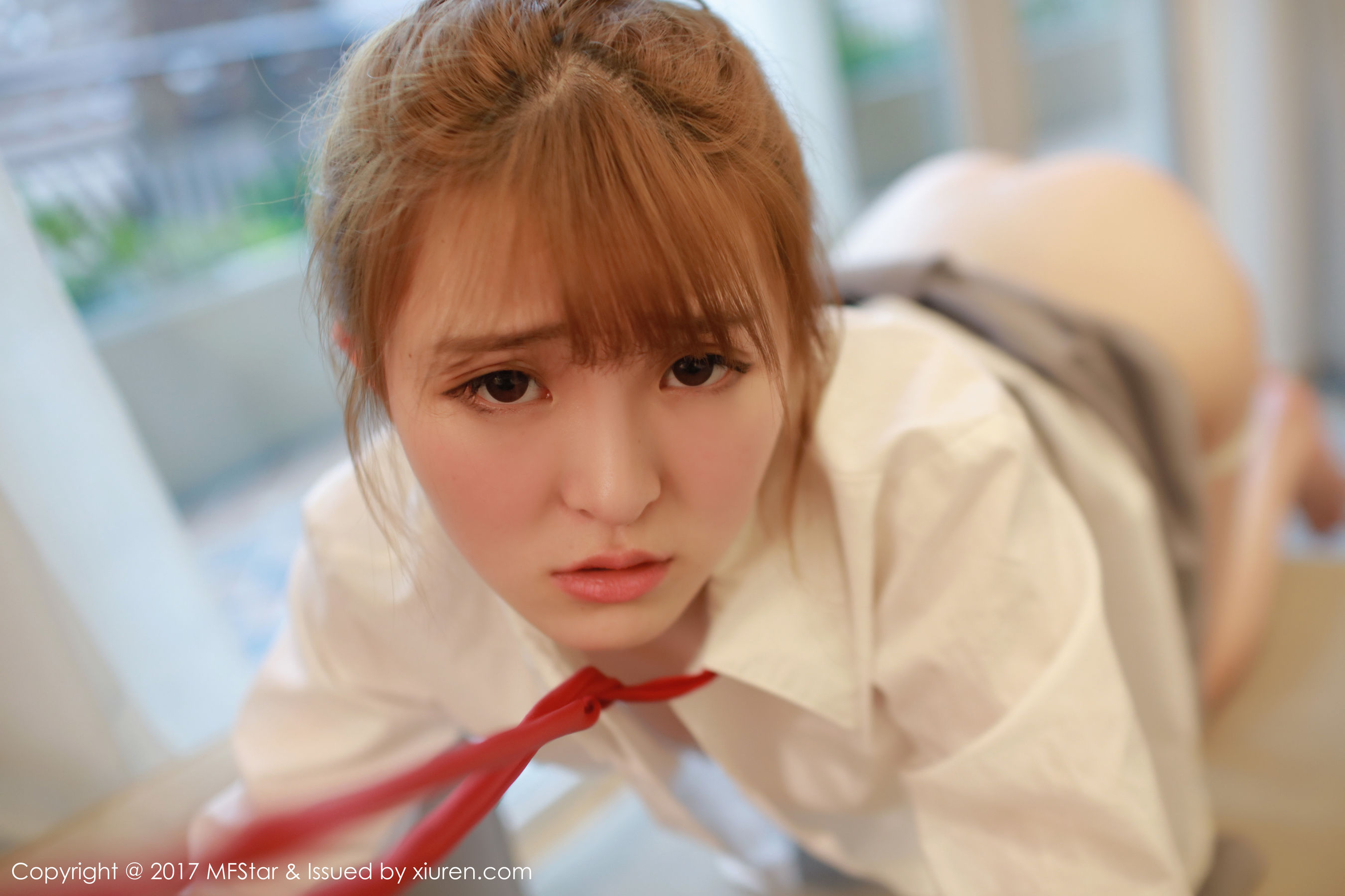 伊小七MoMo《学生装白衬衫+短裙系列》  Vol.098-图34