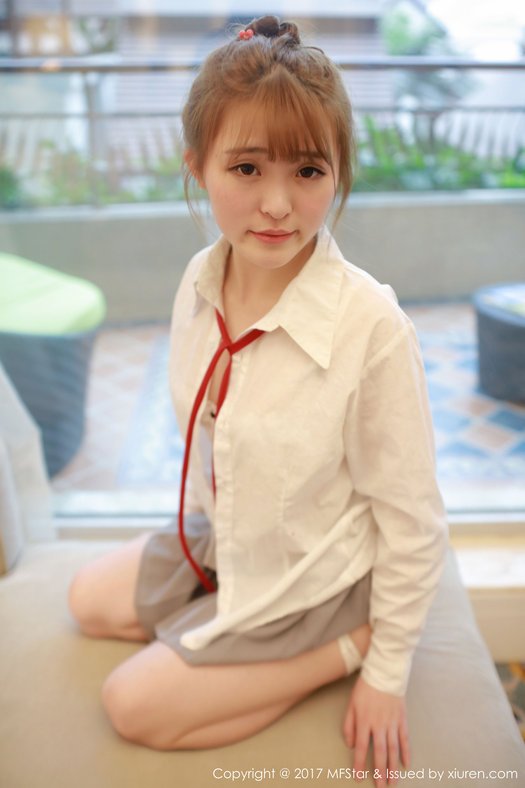 伊小七MoMo《学生装白衬衫+短裙系列》  Vol.098-图36