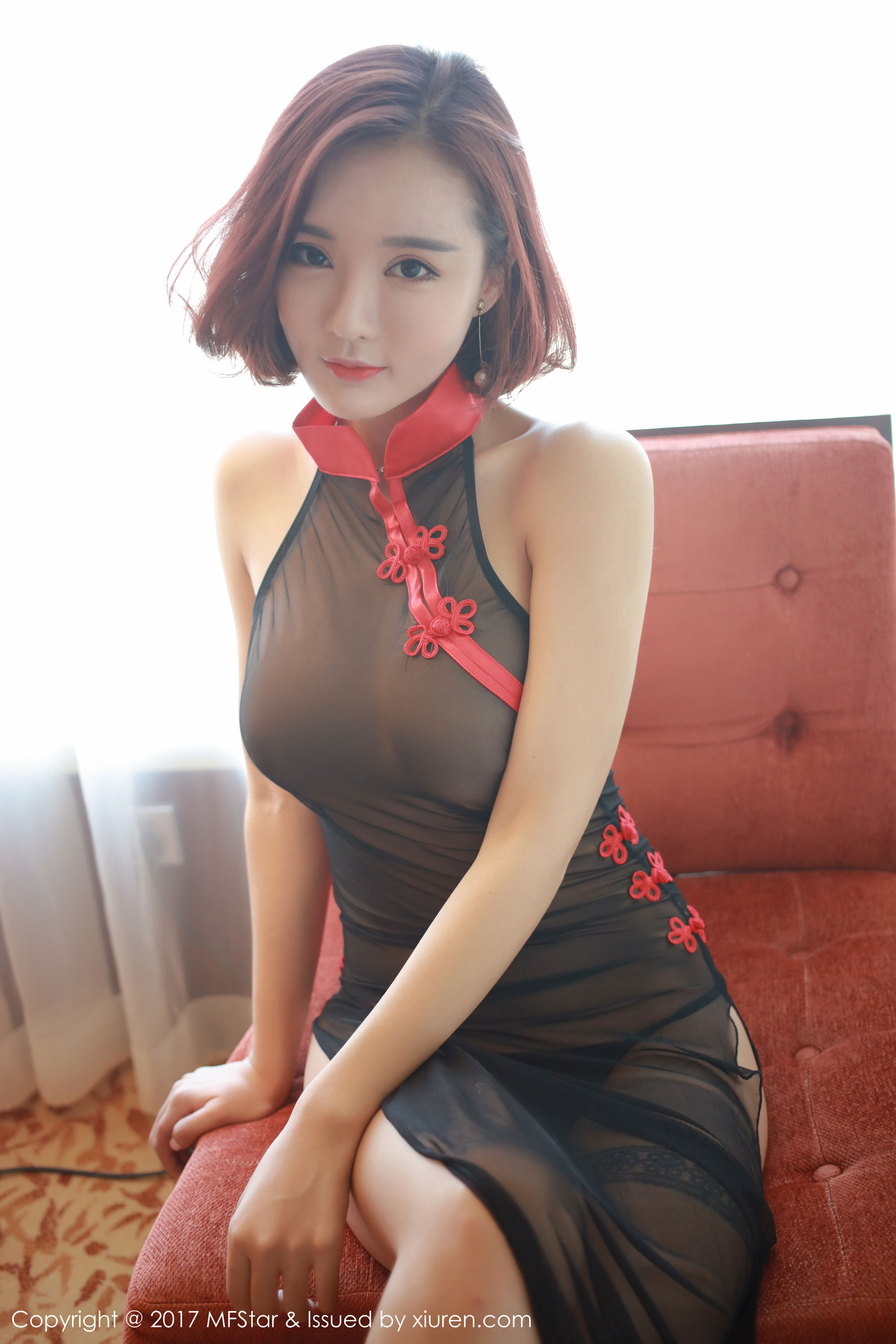 佳佳JiaJia《蕾丝女仆+透视旗袍》  Vol.100-图33