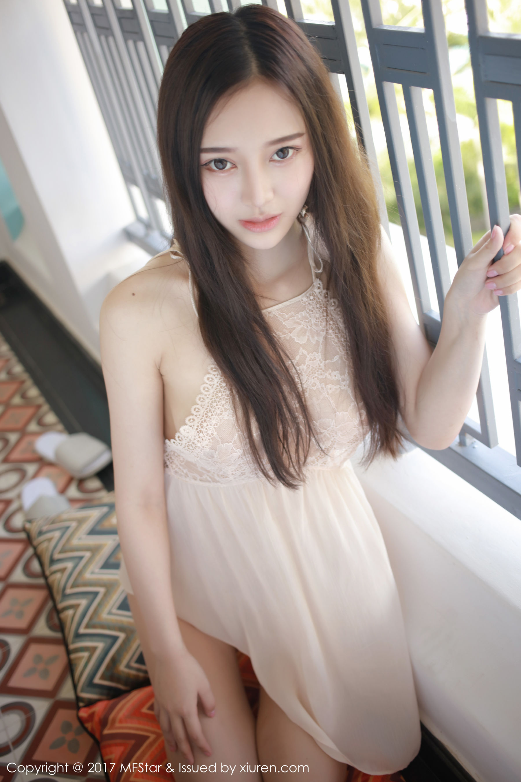 唐琪儿il《蕾丝服饰装扮下的美人》  VOL.101-图1