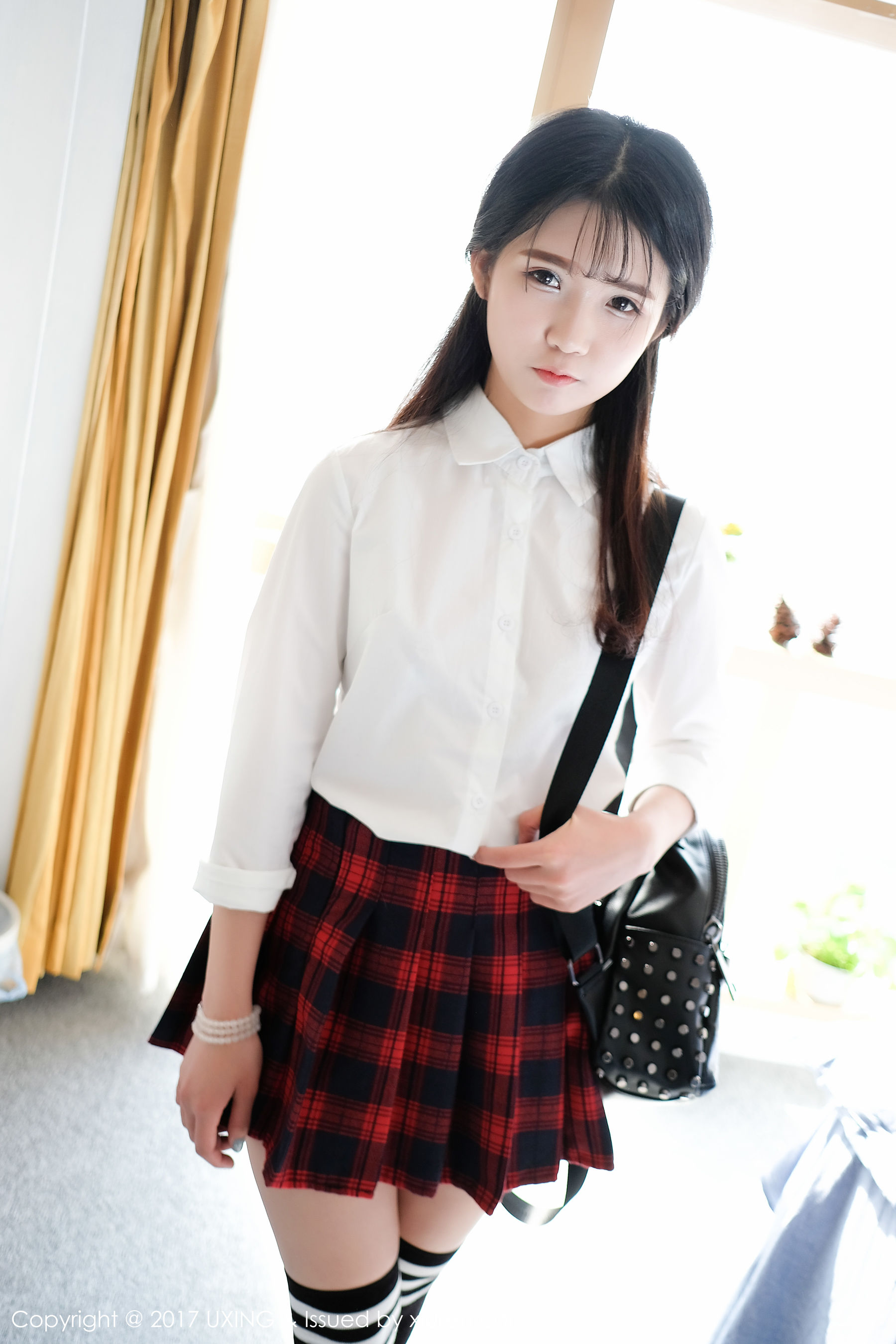 可爱的小叶子《衬衫学生装+蕾丝内衣装扮》  VOL.046-图11