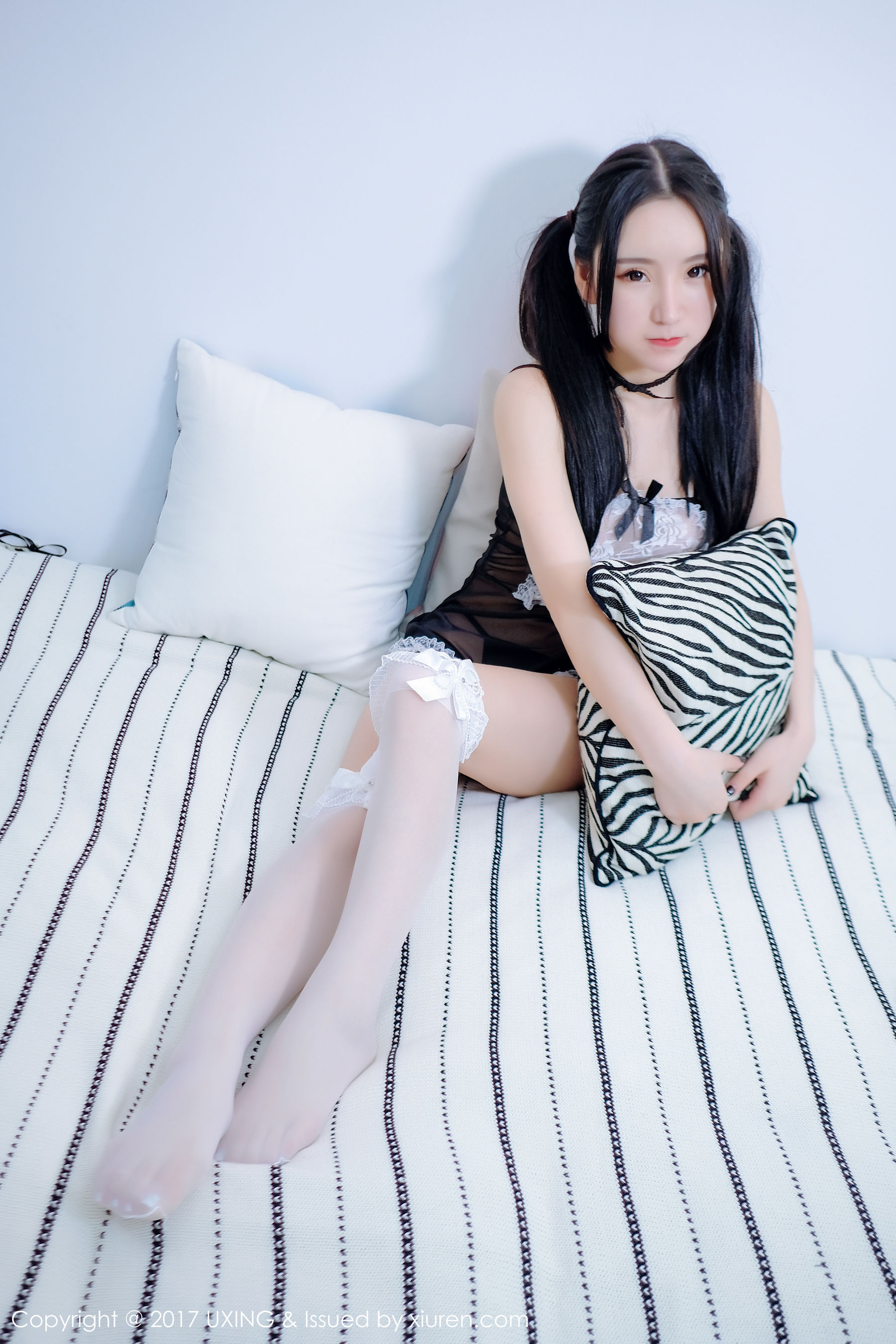 周于希dummy《诱惑女仆装、性感皮衣、蕾丝吊袜》  VOL.055-图20