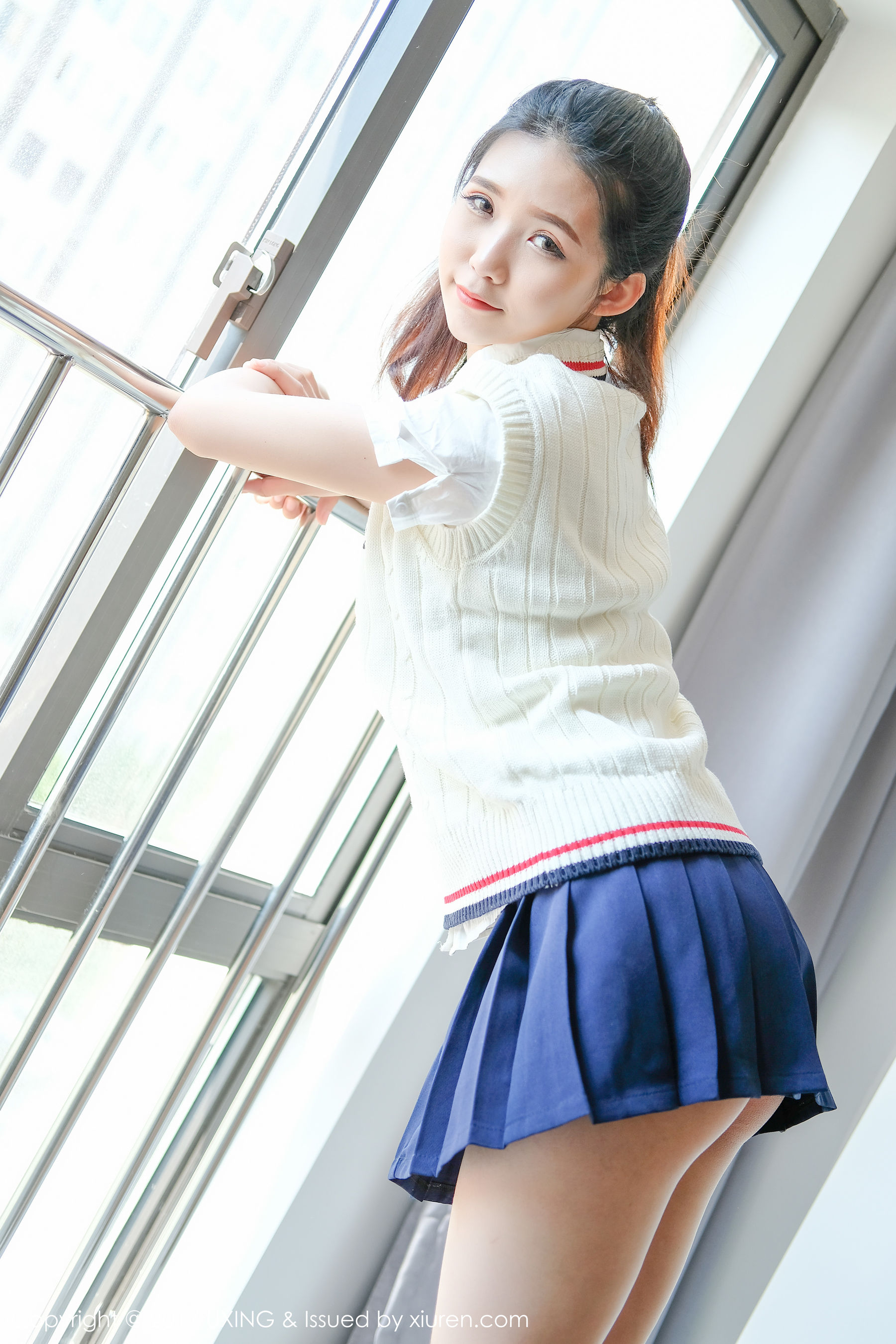 可爱的小叶子《校服软妹》  VOL.056-图2