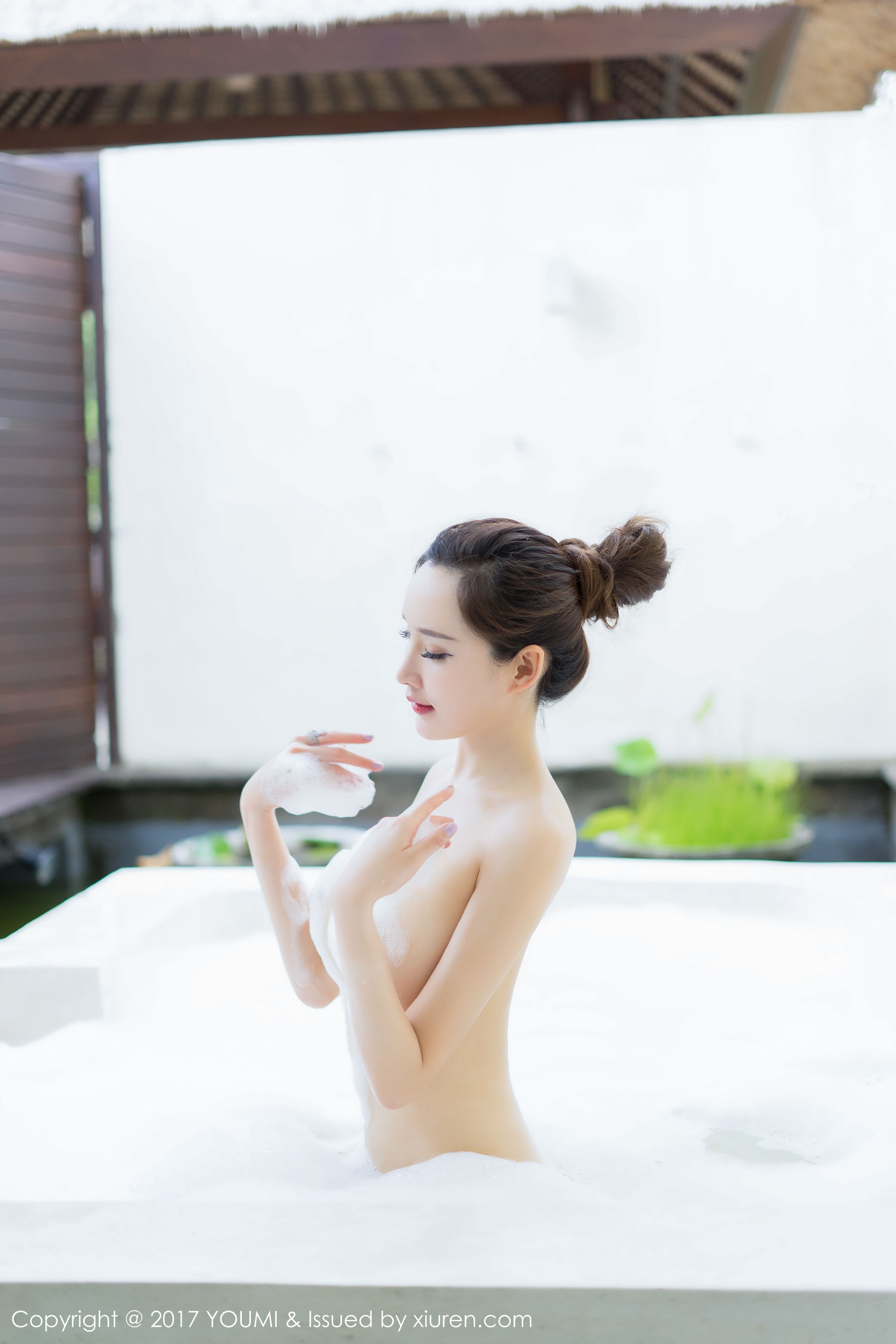 土肥圆矮挫穷《高叉礼服与泡泡浴系列》  Vol.049-图15