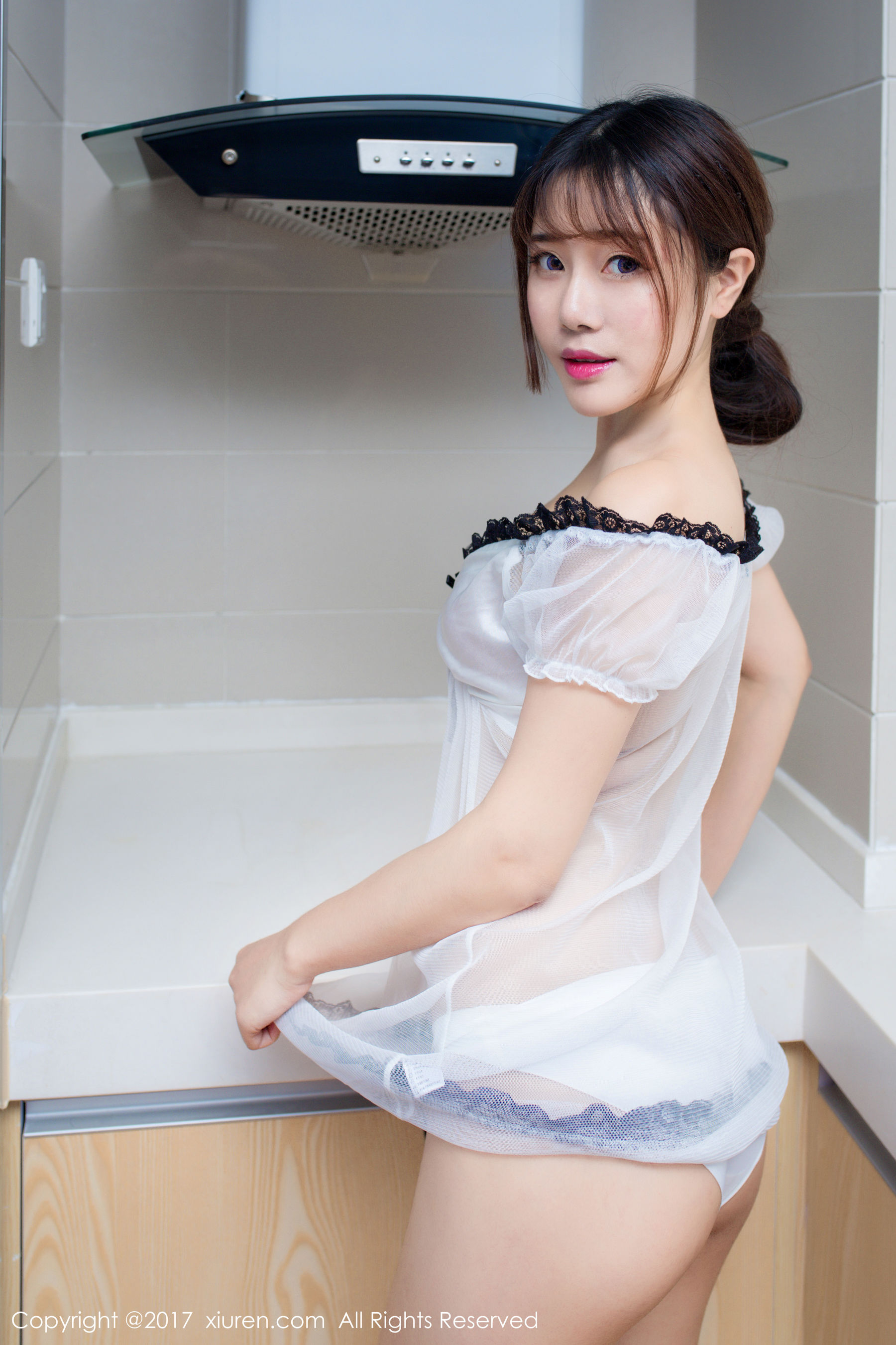 兜豆靓Youlina《小秘装、性感主妇装》  No.678-图27