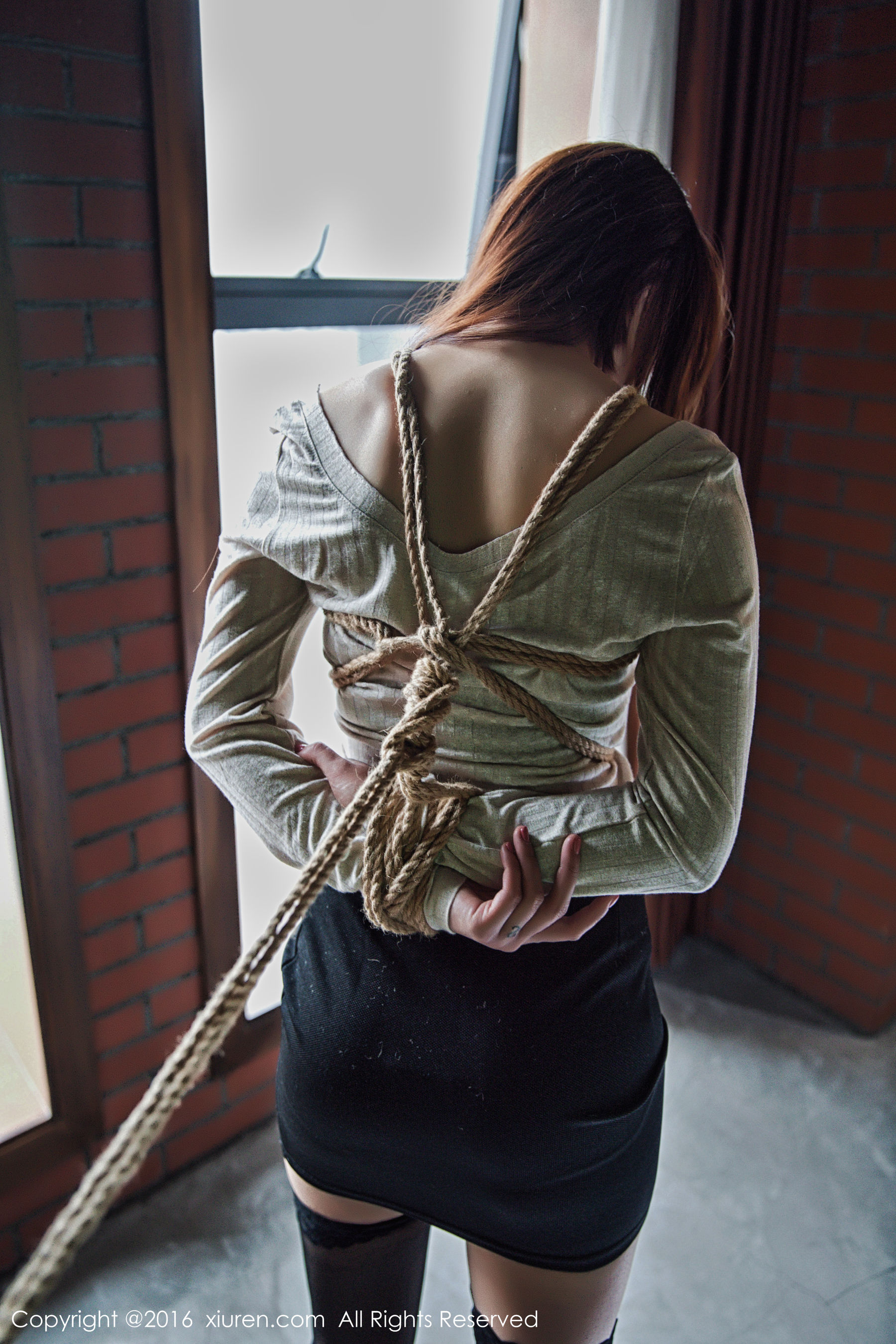 兜豆靓Youlina《黑丝制服束缚》  No.733-图6