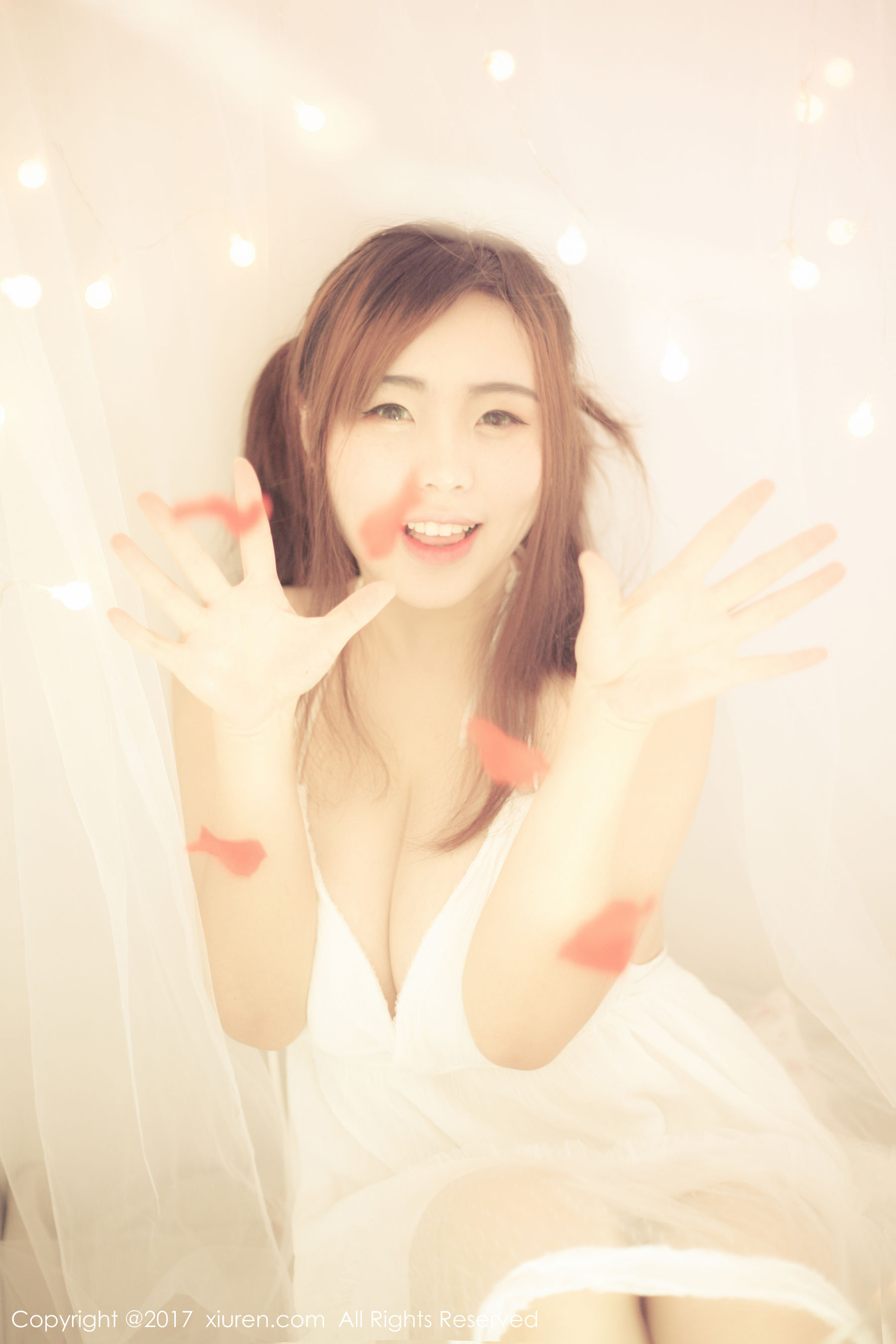 米爱Demon《童颜巨乳的梦幻少女诱惑私房》  No.744-图5
