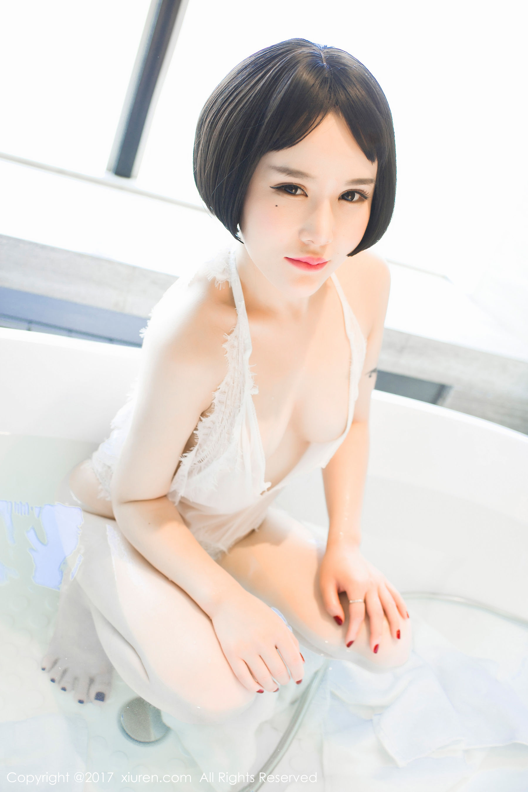 佑熙《蕾丝浴缸湿身+粉色绣花内衣》  No.770-图41