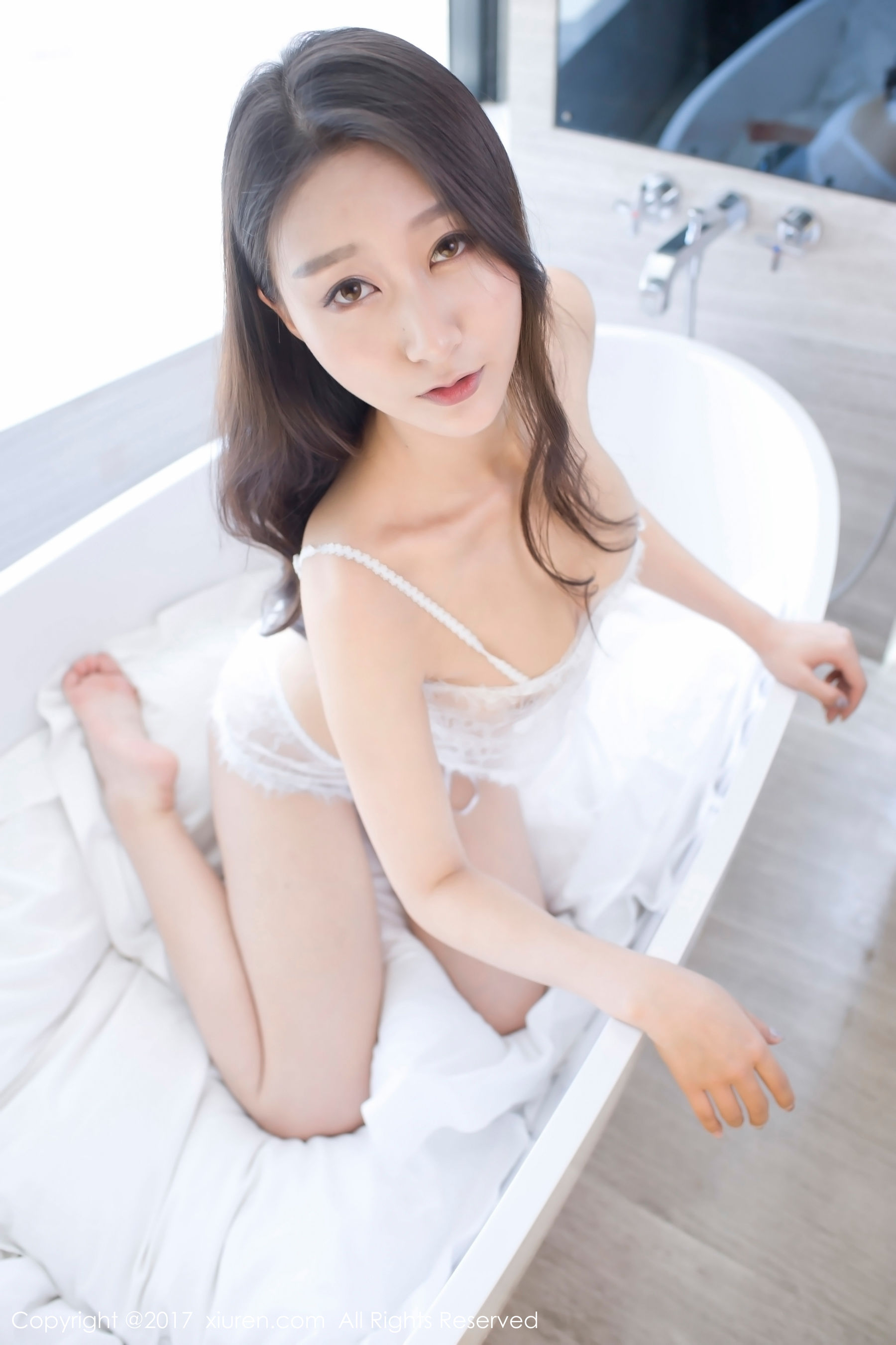 赵熙儿《浴缸吊带蕾丝+透视学生装》  No.776-图13