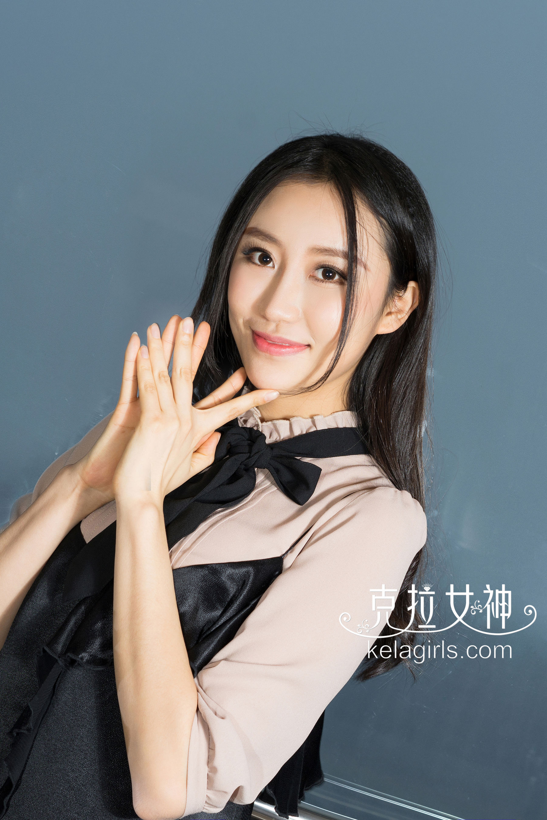 梦珊《公子的贴身校花》-图1