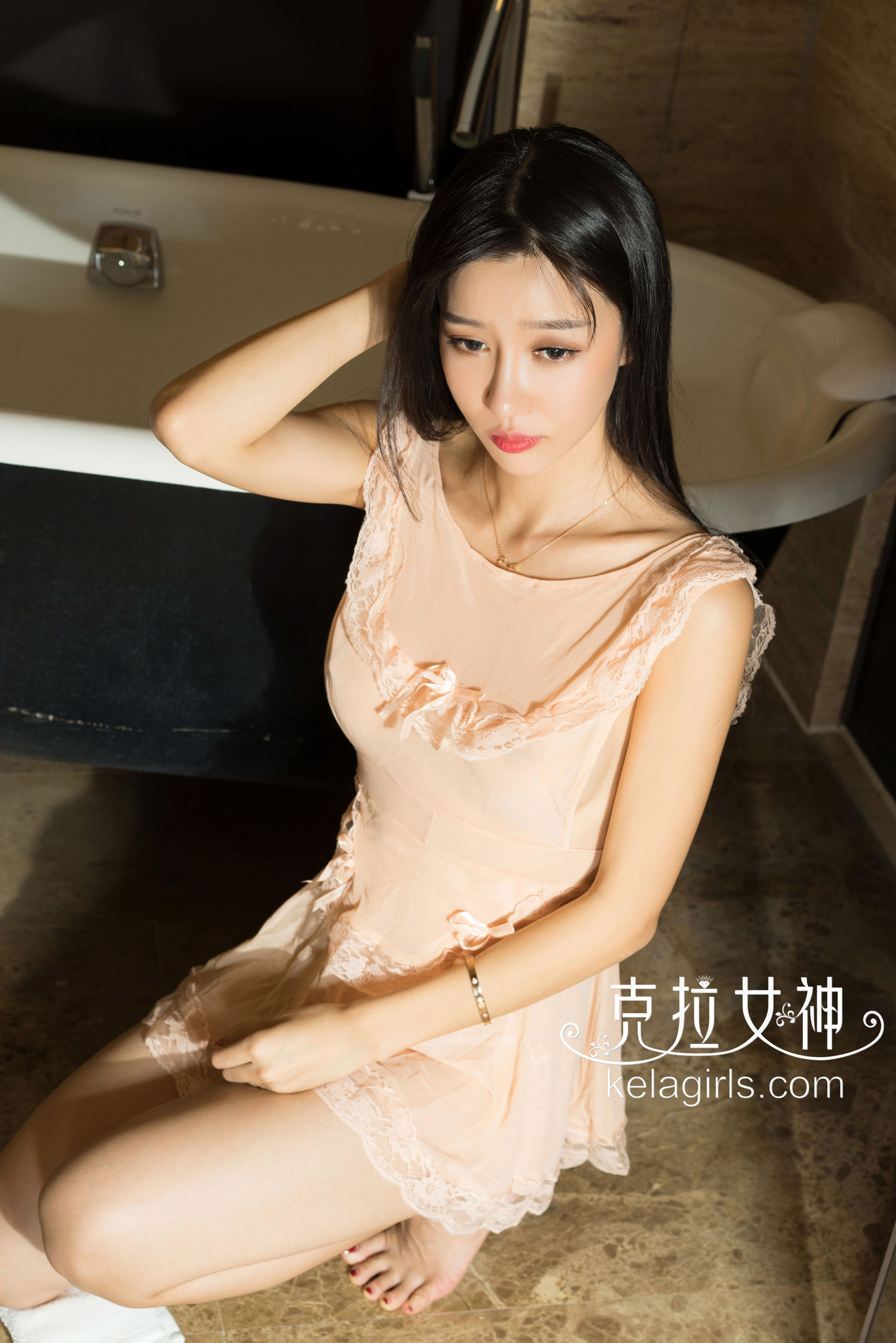 吴倩倩《围裙?春光》-图12