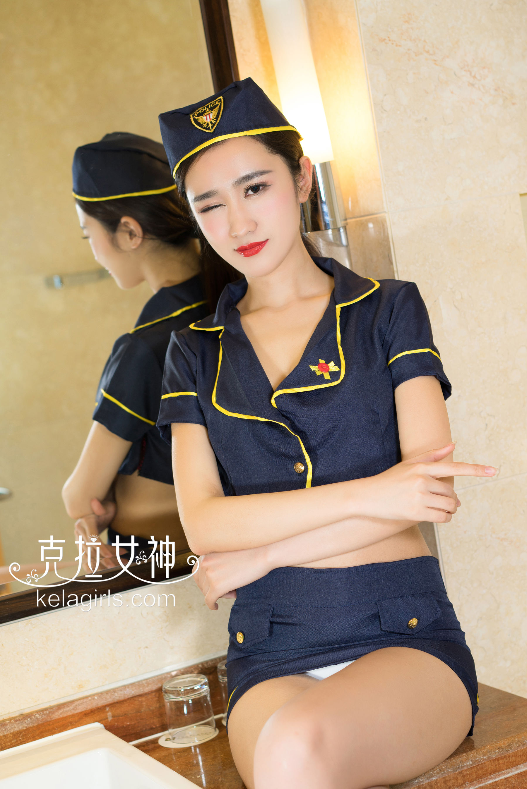 彤萱《空中监狱》-图7