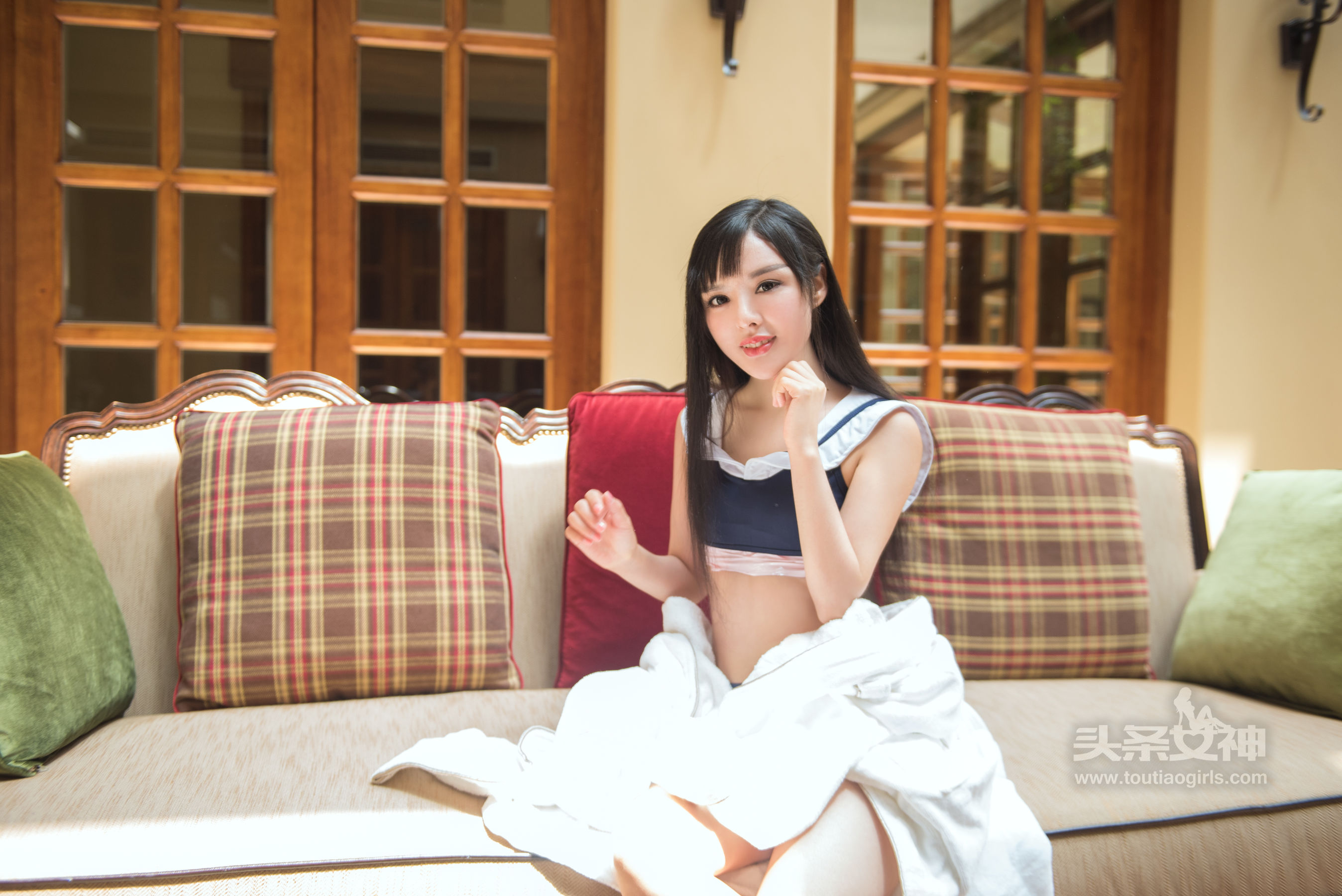 周熙妍《学生服幻想萝莉》-图0