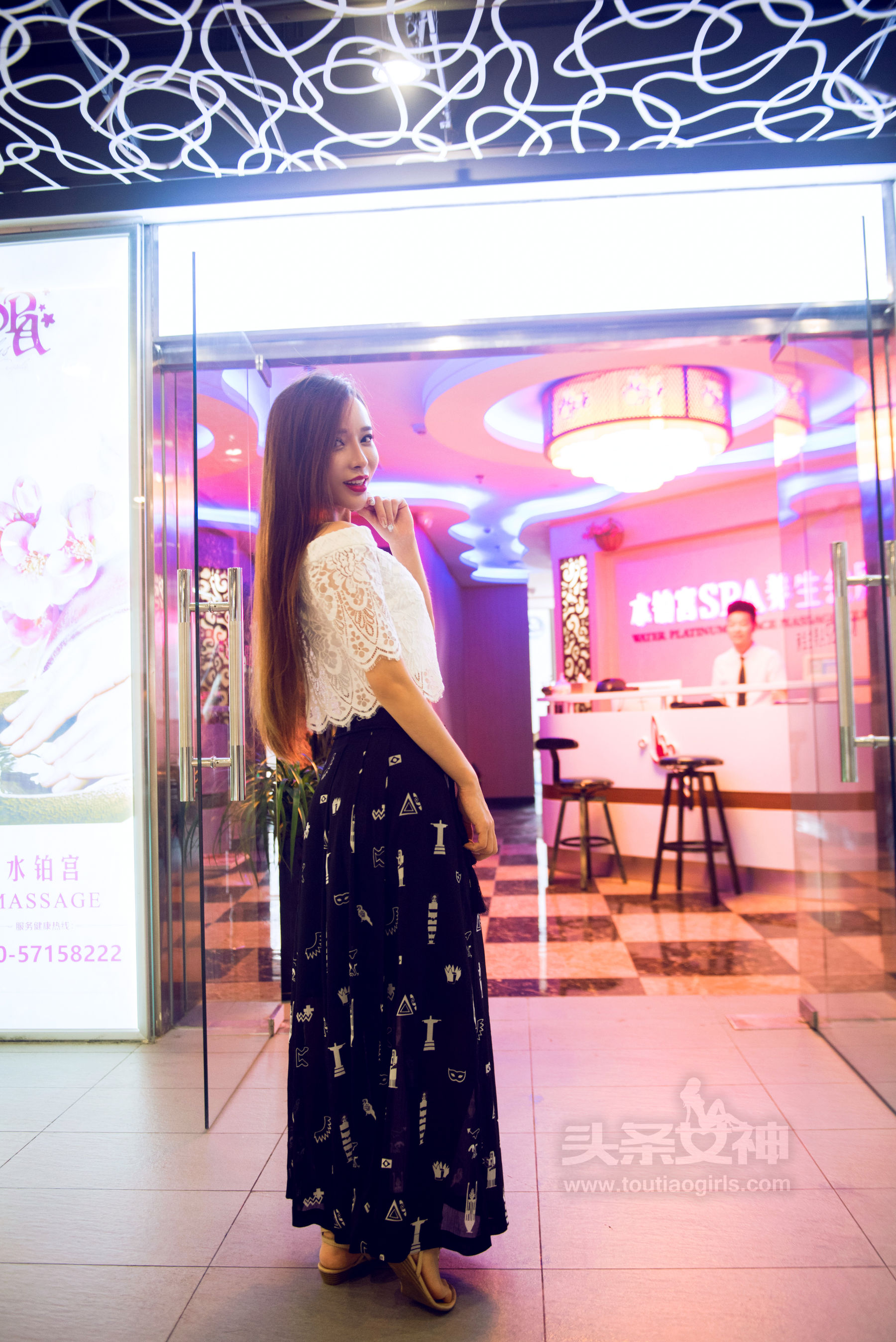 艾小青《女神探店水铂宫篇》-图0