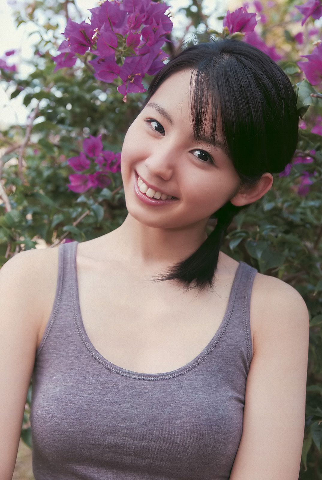 スザンヌ 西田麻衣 AKB48 小池里奈 永池南津子  2010年No.15 写真杂志-图23