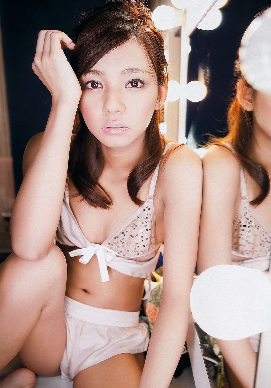 篠田麻里子 丹羽未来帆 逢沢りな 林丹丹 石田纱英子 阿部真理 臼田あさ美  2011年No.51 写真杂志-图10