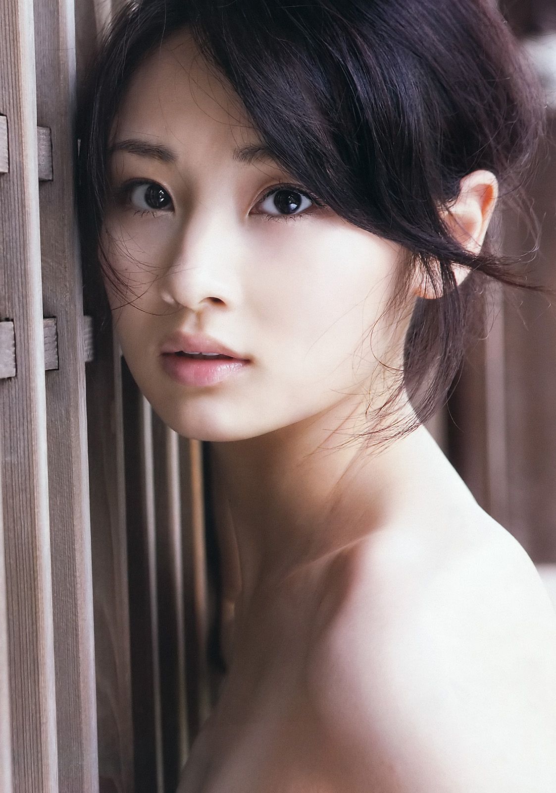 篠田麻里子 丹羽未来帆 逢沢りな 林丹丹 石田纱英子 阿部真理 臼田あさ美  2011年No.51 写真杂志-图17