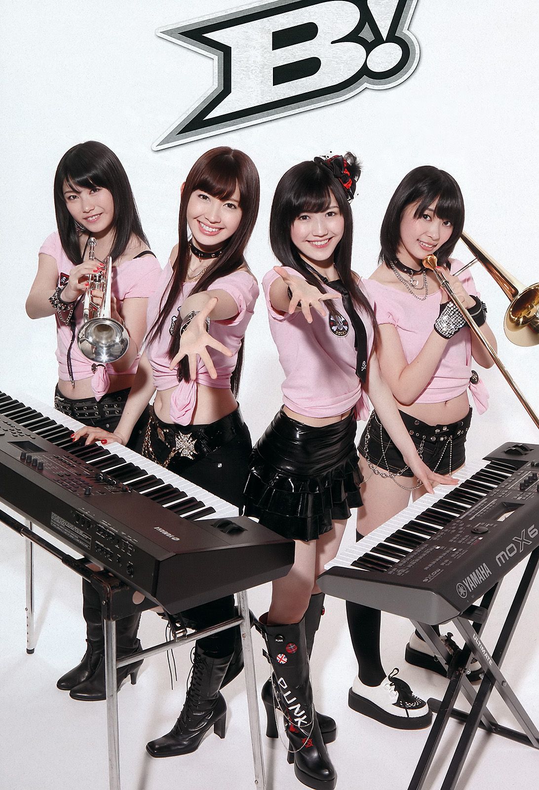 AKB48 紗綾 下京慶子 松井咲子 佐山彩香 田中みな実 森崎友紀  2012年No.09 写真杂志-图1