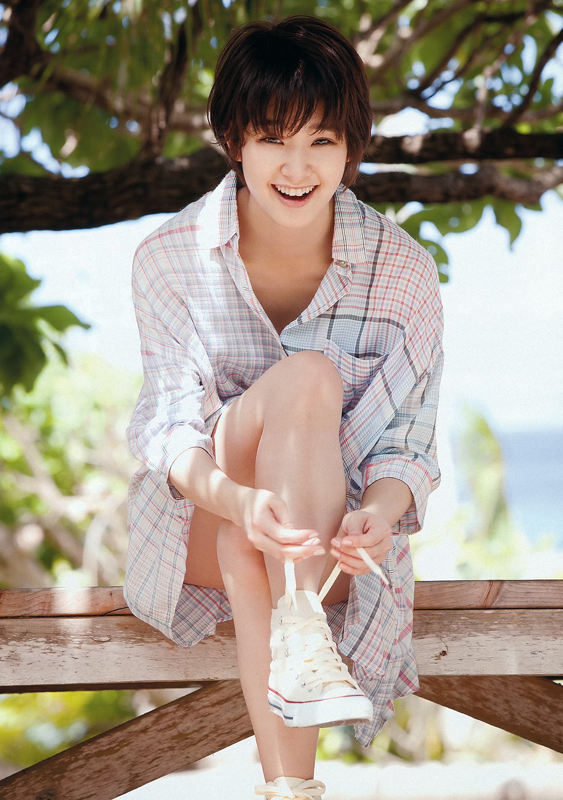 剛力彩芽 高嶋香帆 森田涼花 春香クリスティーン AKB48 菜乃花  2012年No.14 写真杂志-图2