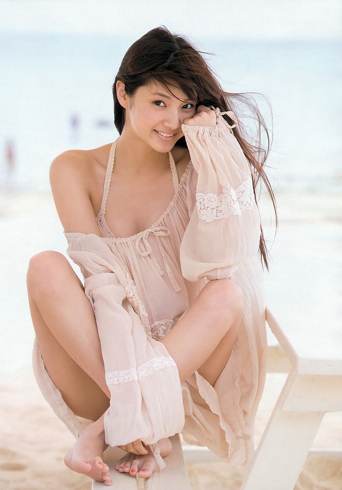 鈴木ちなみ 新川優愛 山岸舞彩 渡辺麻友 佐々木もよこ  2013年No.18-19 写真杂志-图9