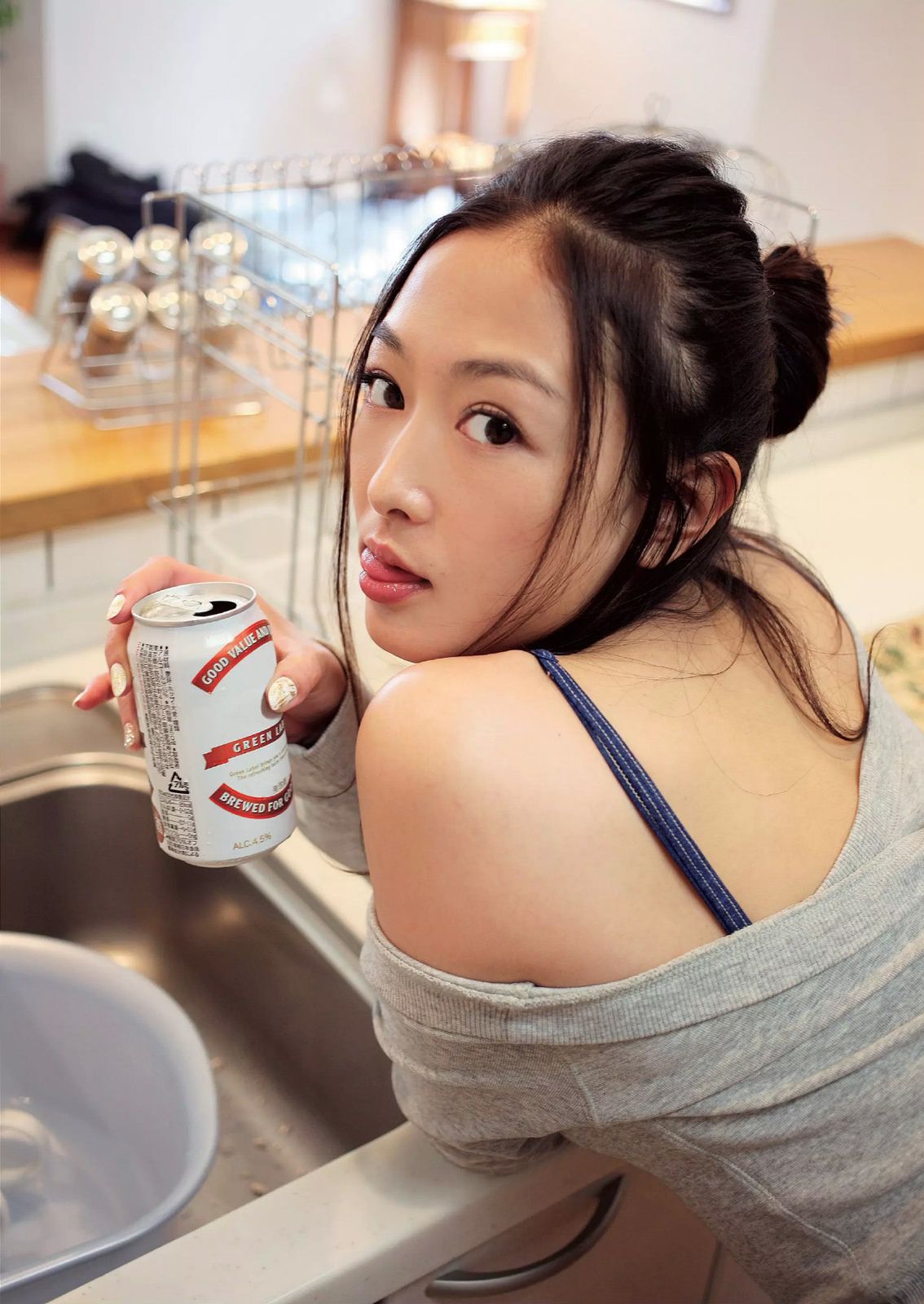 二階堂ふみ 橋本真帆 モーニング娘。 14 春輝 朝比奈彩 柳ゆり菜 浅田舞 高橋胡桃 二宮沙樹 杏さゆり  2014年No.50 写真杂志-图45