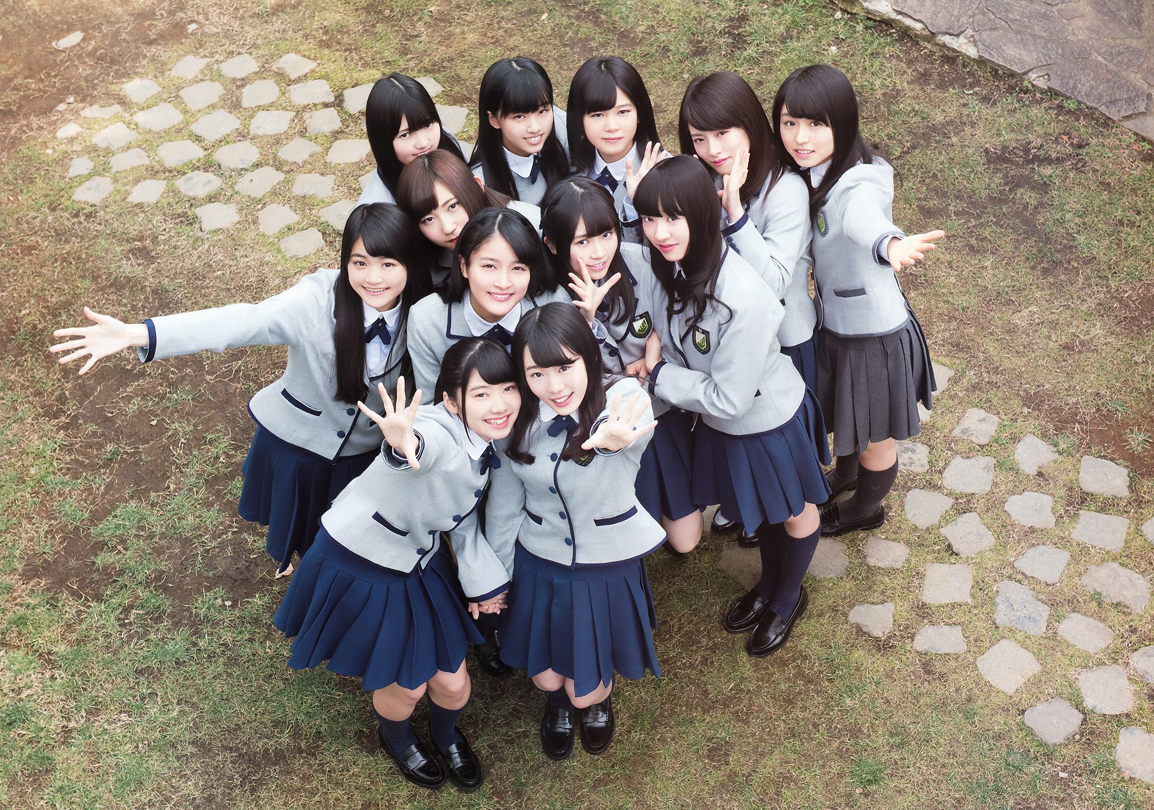 欅坂46 渡辺梨加 平手友梨奈 今泉佑唯 小林由依  2016年No.06 写真杂志-图23