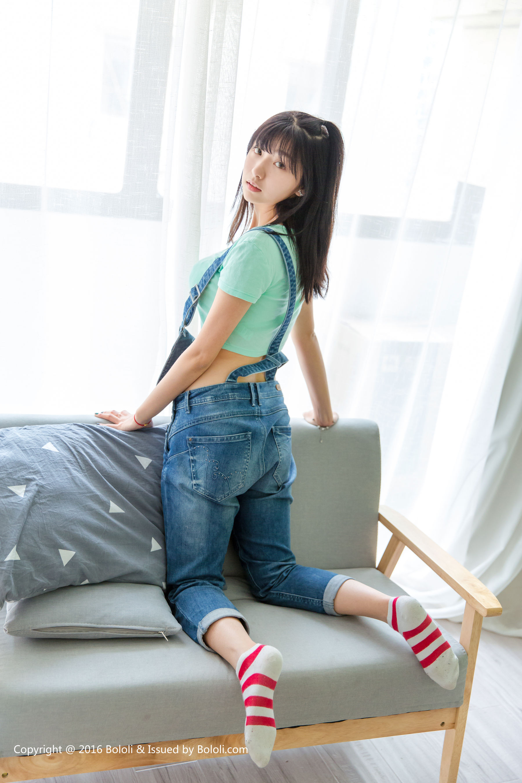 周闻《遐想少女球球的空间》  KIM001-图12