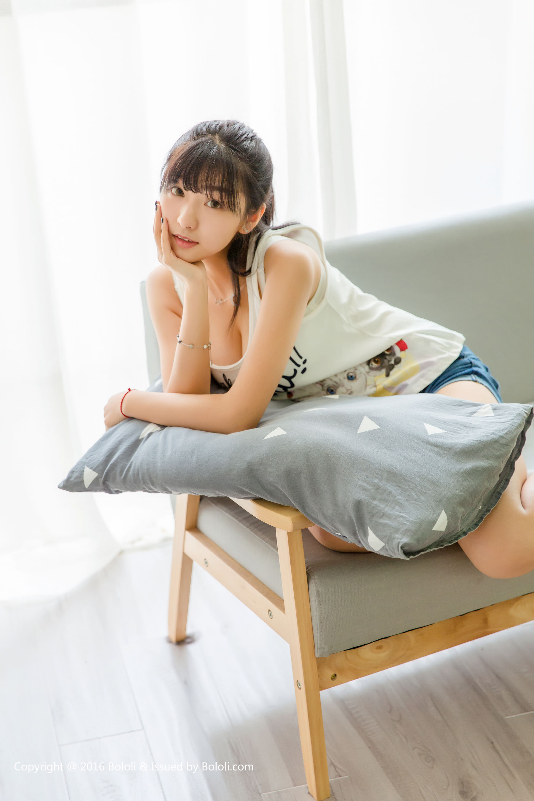 周闻《遐想少女球球的空间》  KIM001-图20