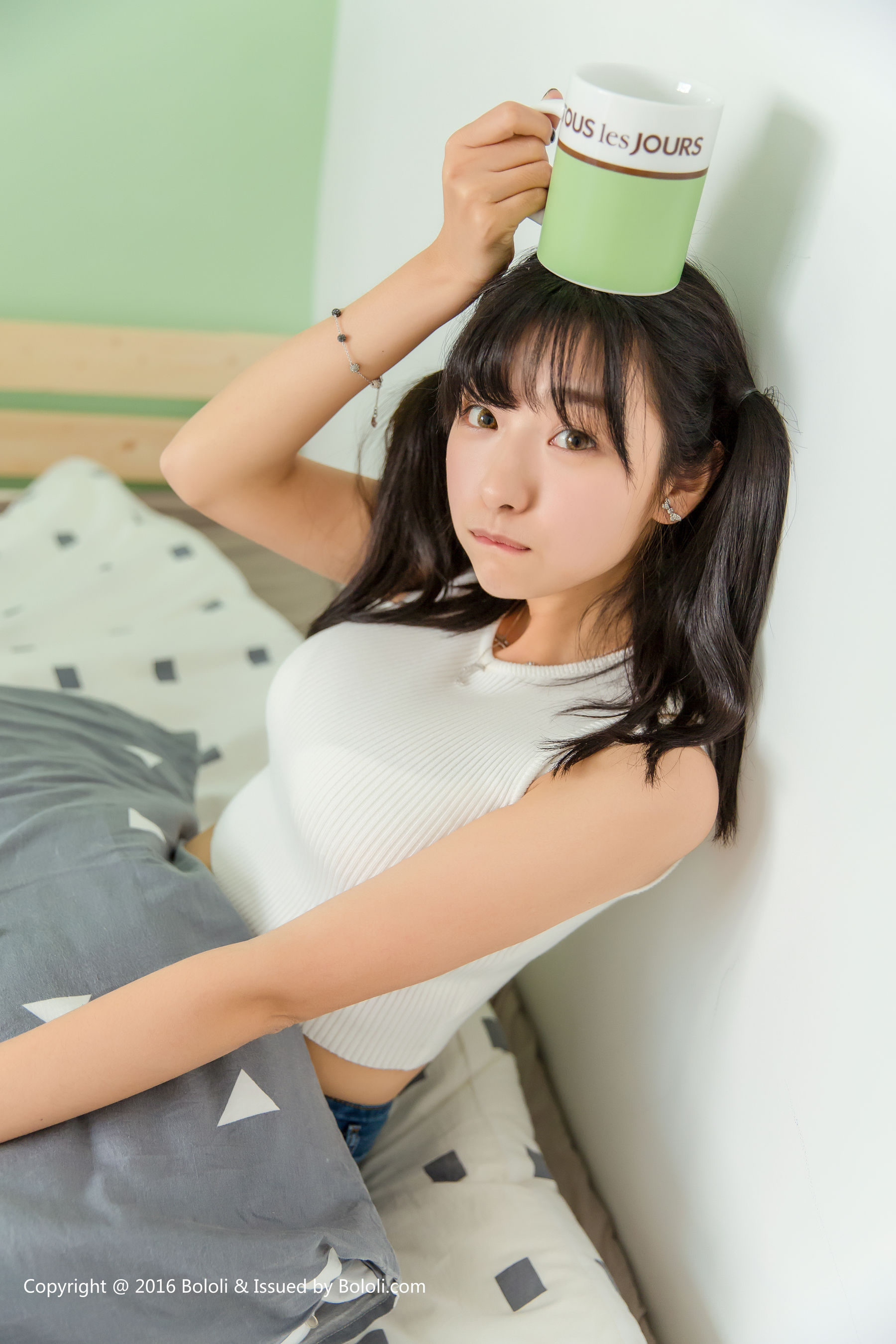 周闻《遐想少女球球的空间》  KIM001-图5