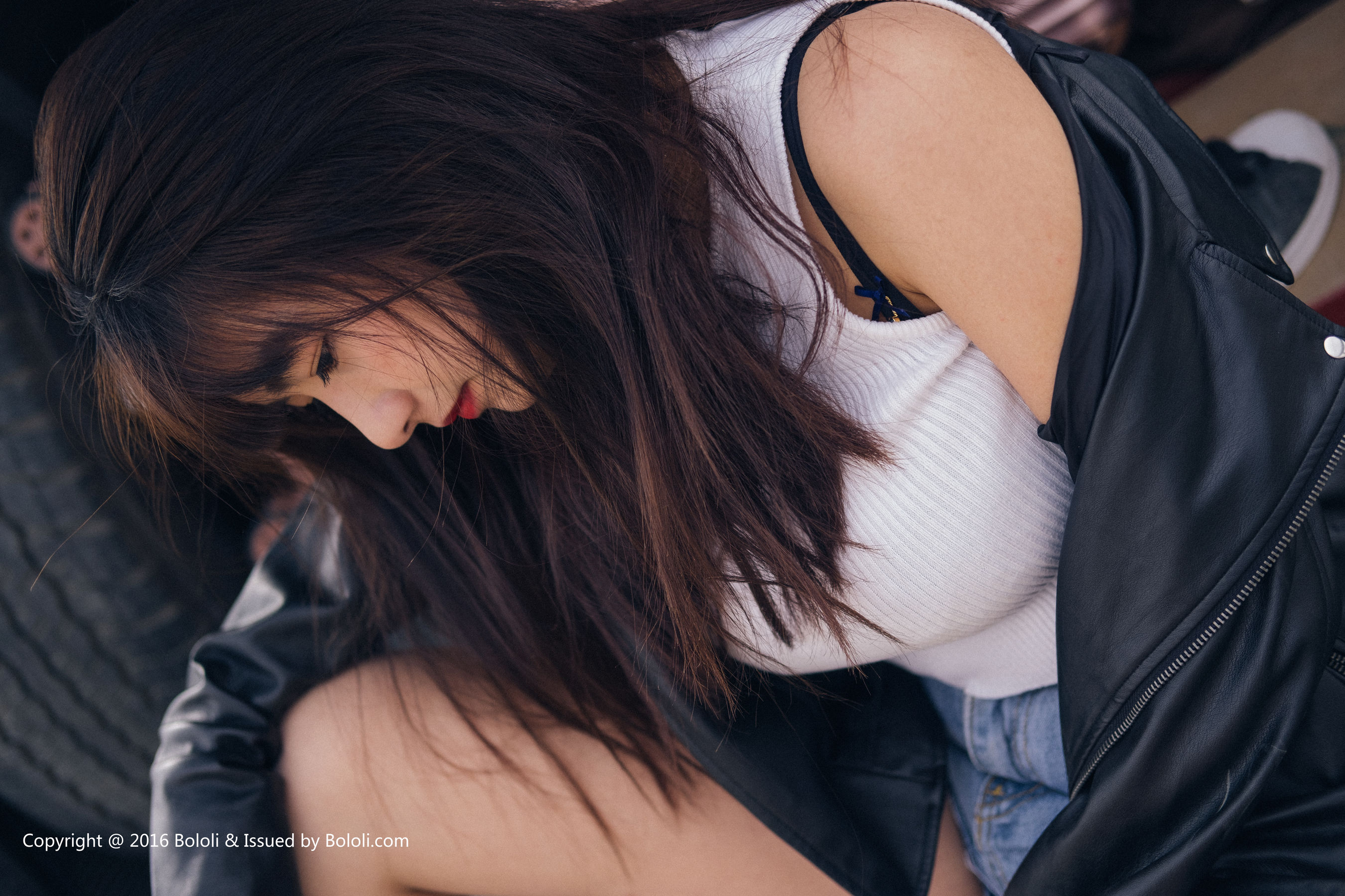 周闻/球球《沙漠机车女》  KIM010-图14