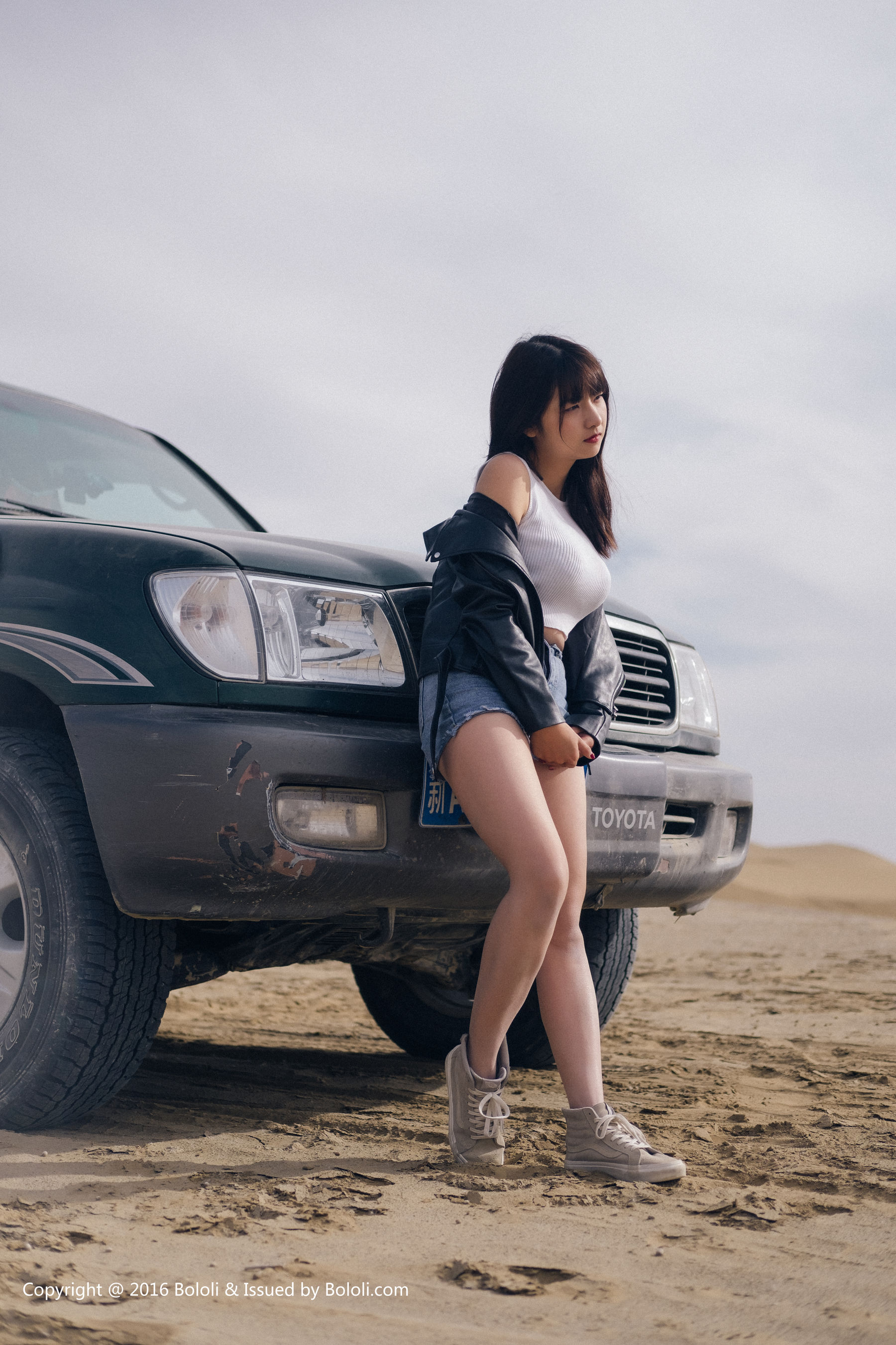 周闻/球球《沙漠机车女》  KIM010-图23