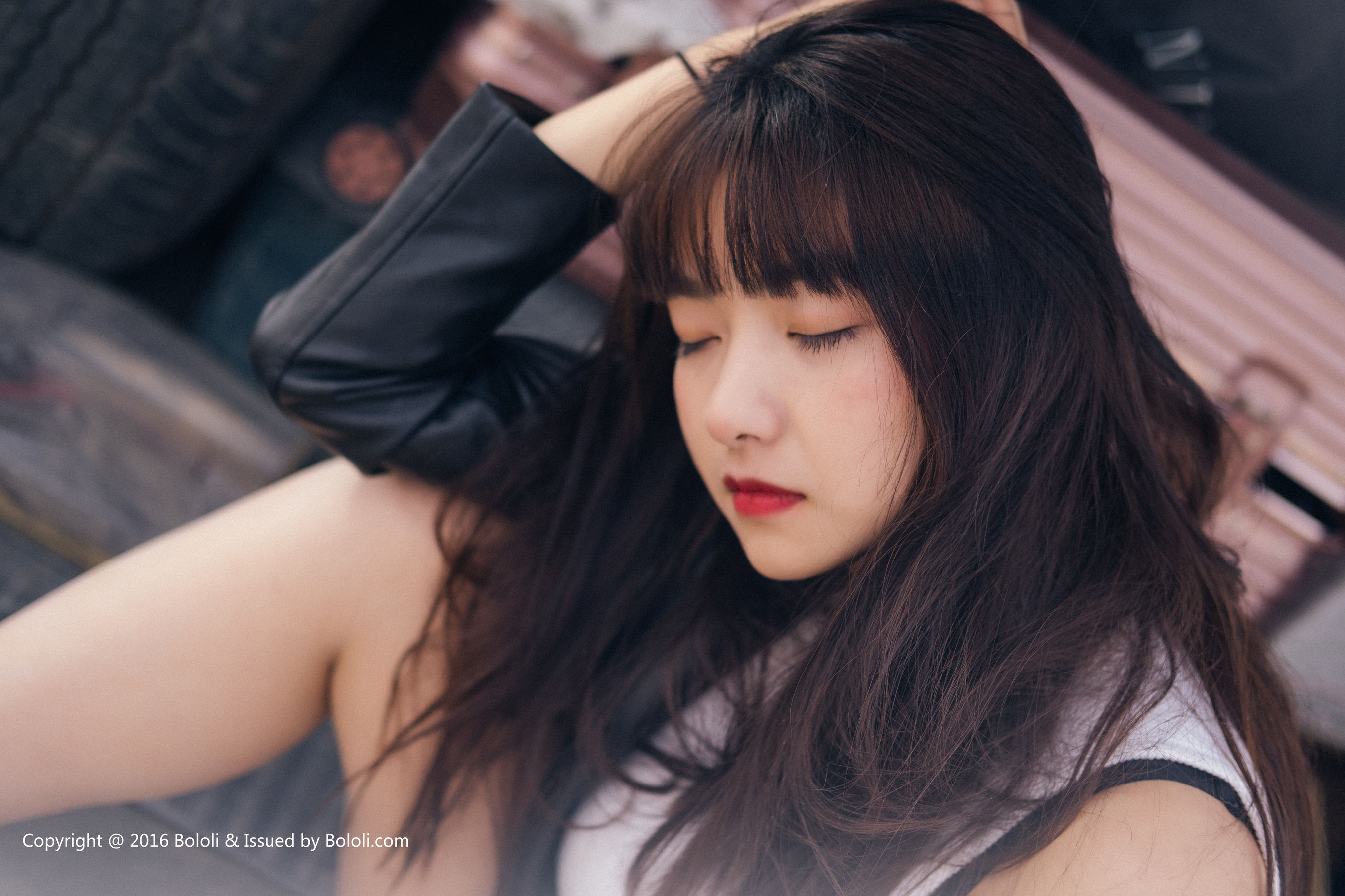 周闻/球球《沙漠机车女》  KIM010-图28