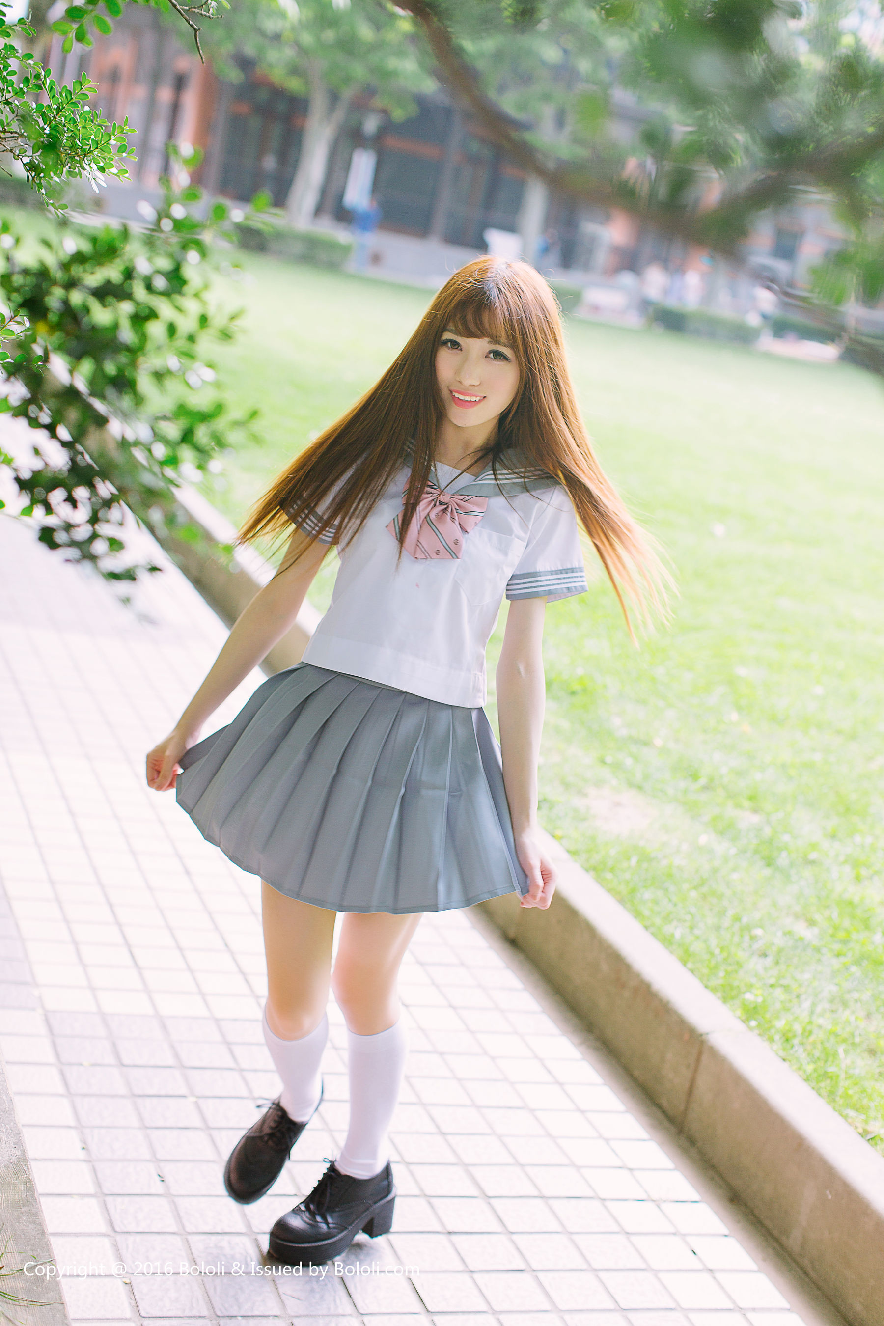 赵奶莹《奶莹小花园》  KIM015-图0