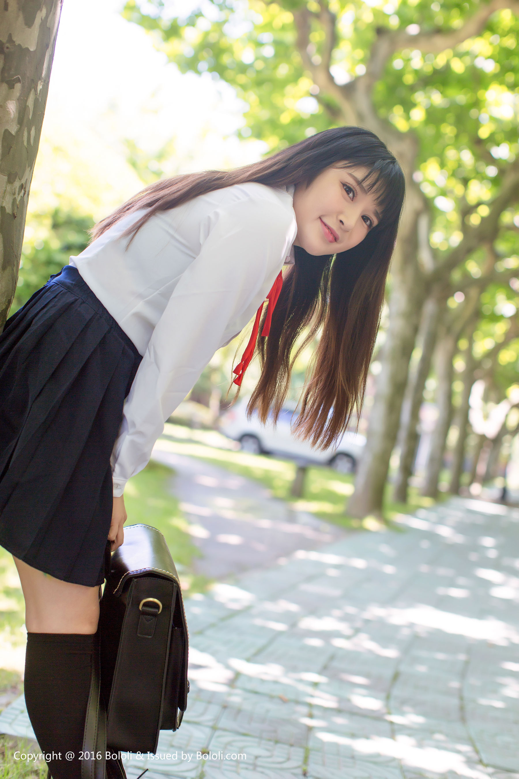 豆豆《校服女生》  KIM019-图0