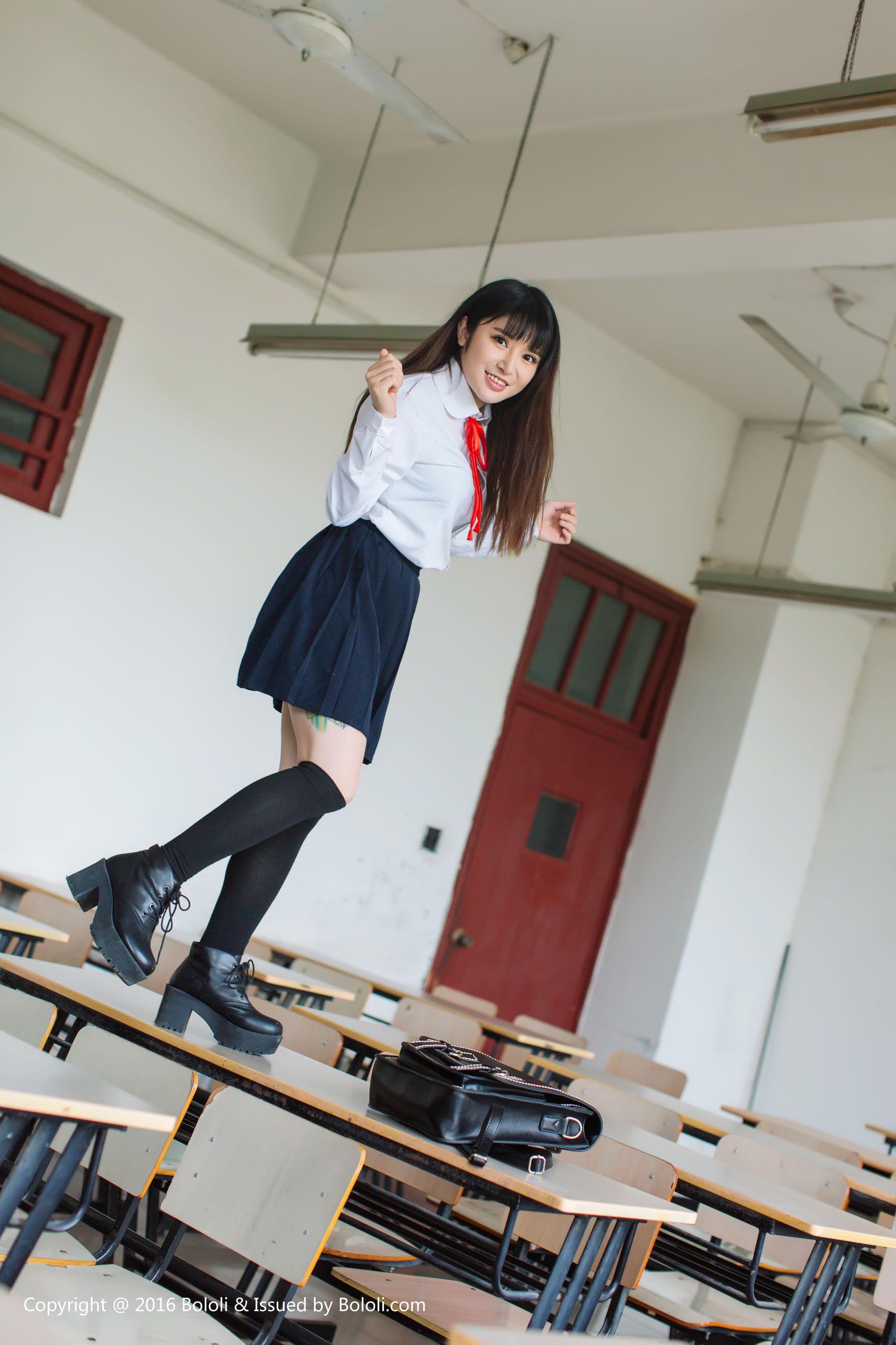 豆豆《校服女生》  KIM019-图7