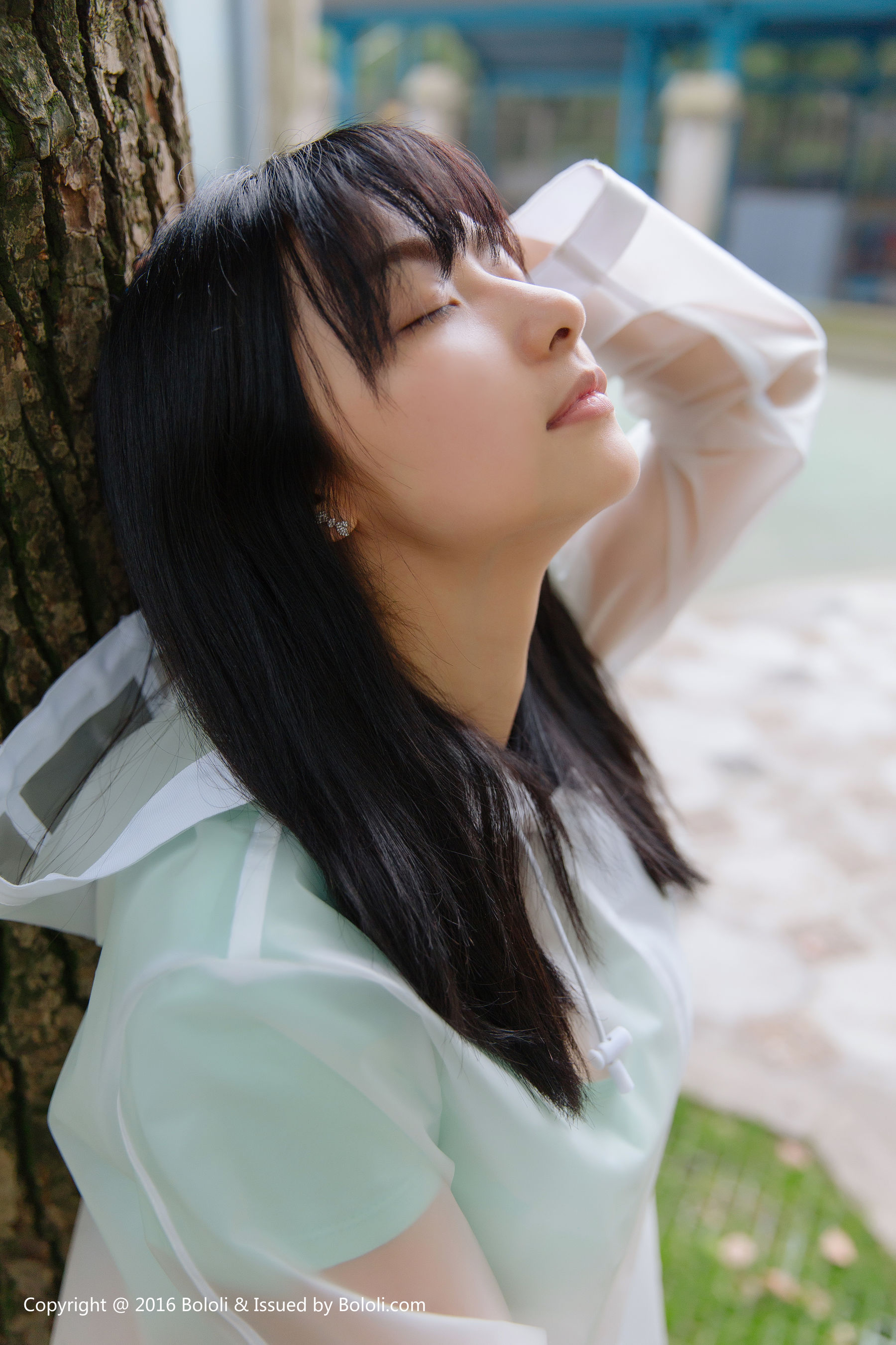 周闻《雨后漫步》  KIM021-图1