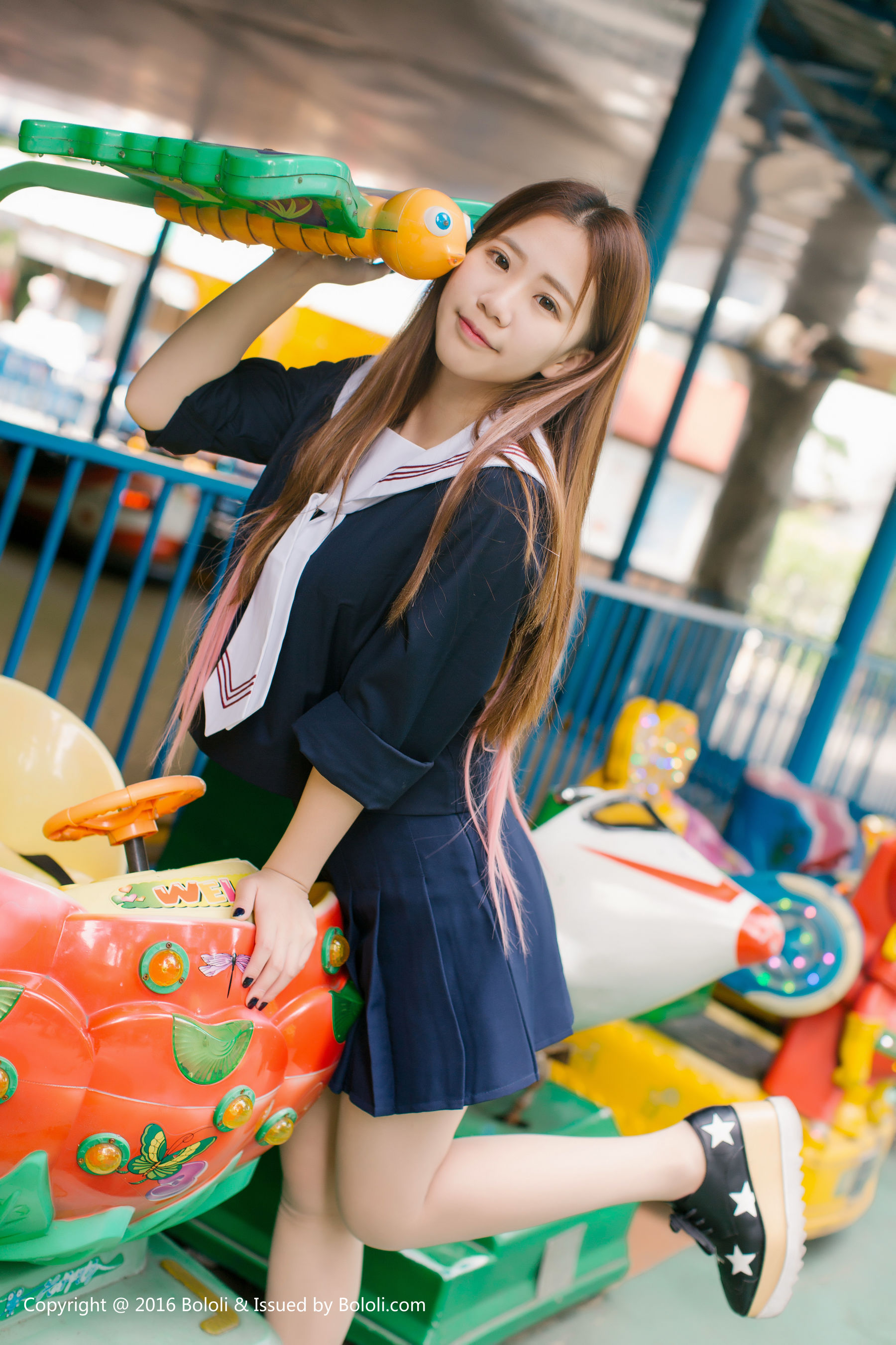 董晨莉《校花女神街拍》  KIM024-图15
