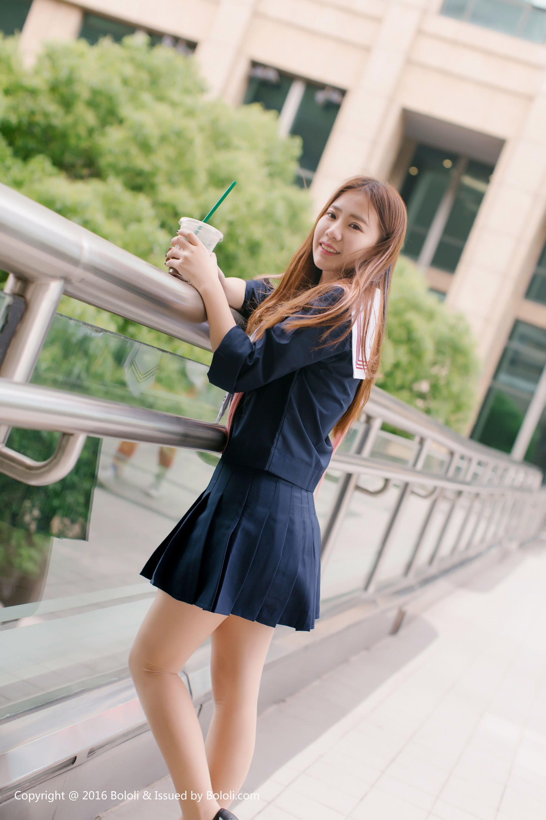 董晨莉《校花女神街拍》  KIM024-图17
